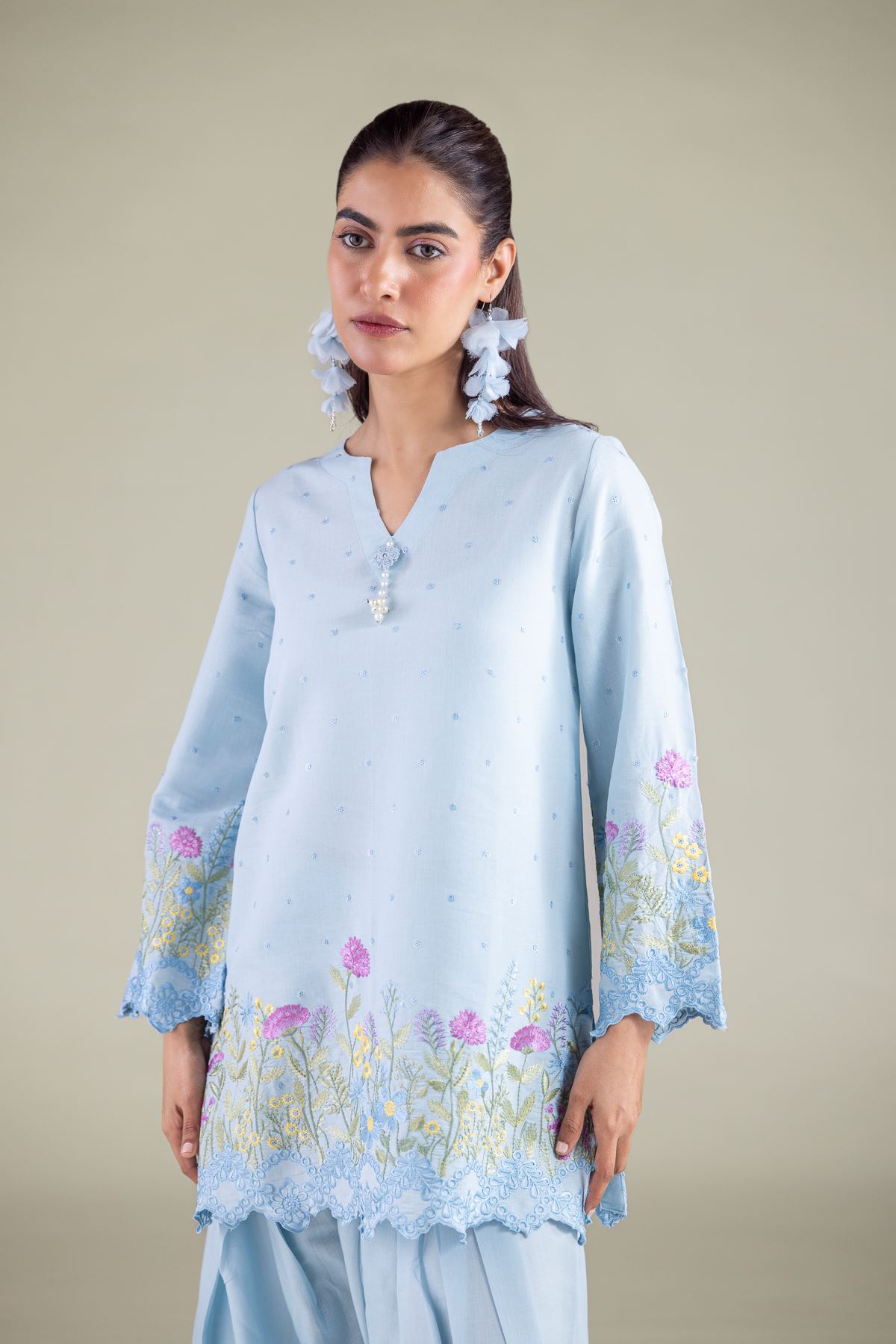 Embroidered Mesuri Floral Thread Kurta - 2-26-105-A-D-VG