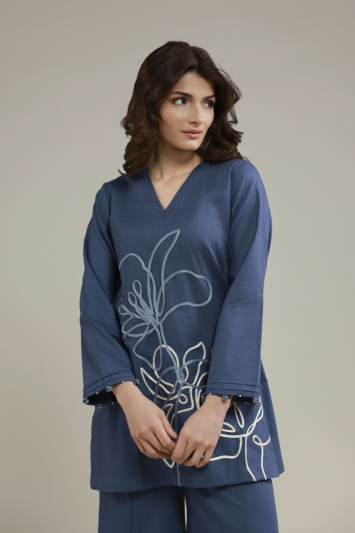 Embroidered Heavy Textured Cotton Floral V-Neck Kurta - 25-10-12E9-02TA-VG