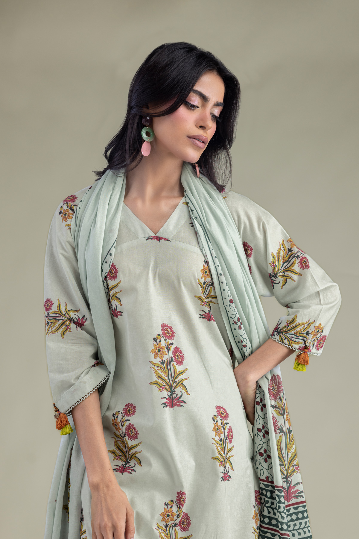 Printed Lawn Printed Cambric Dupatta - 1-26-102-A-F-VG
