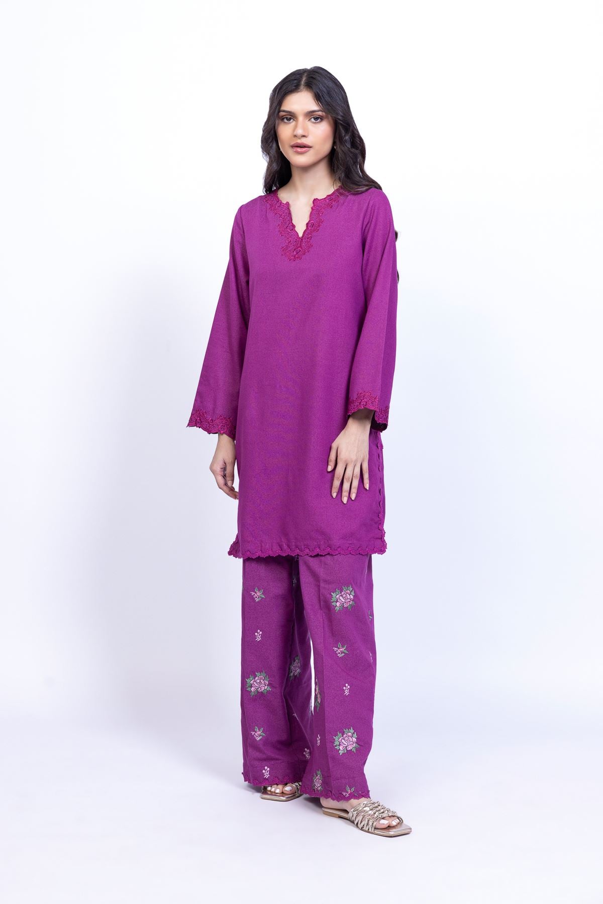 Embroidered Karandi Kurta - 25-09-11E3-07TA-VG