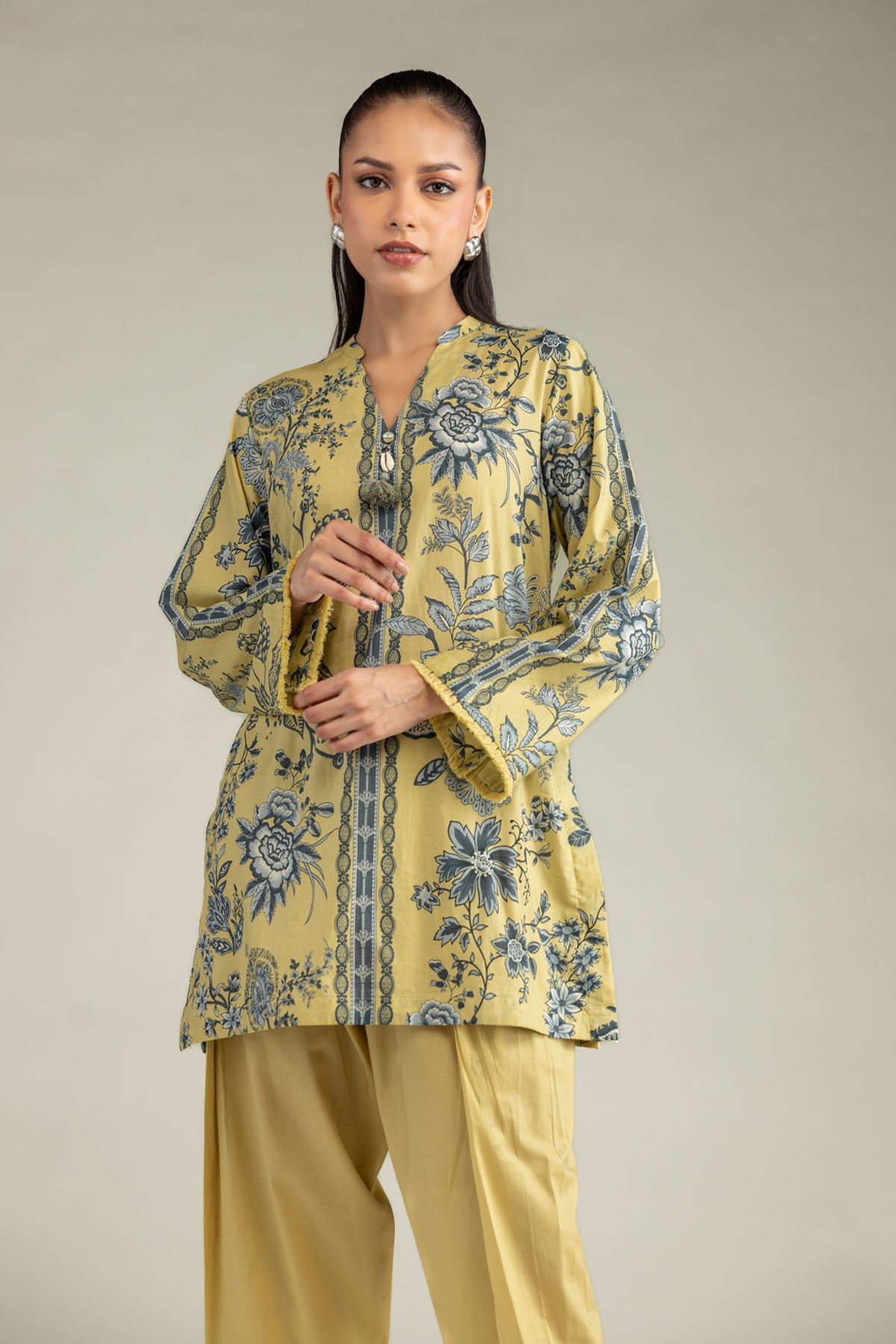 Printed Cambric Short V-Neck Kurta - 12-26-301-A-C1-VG