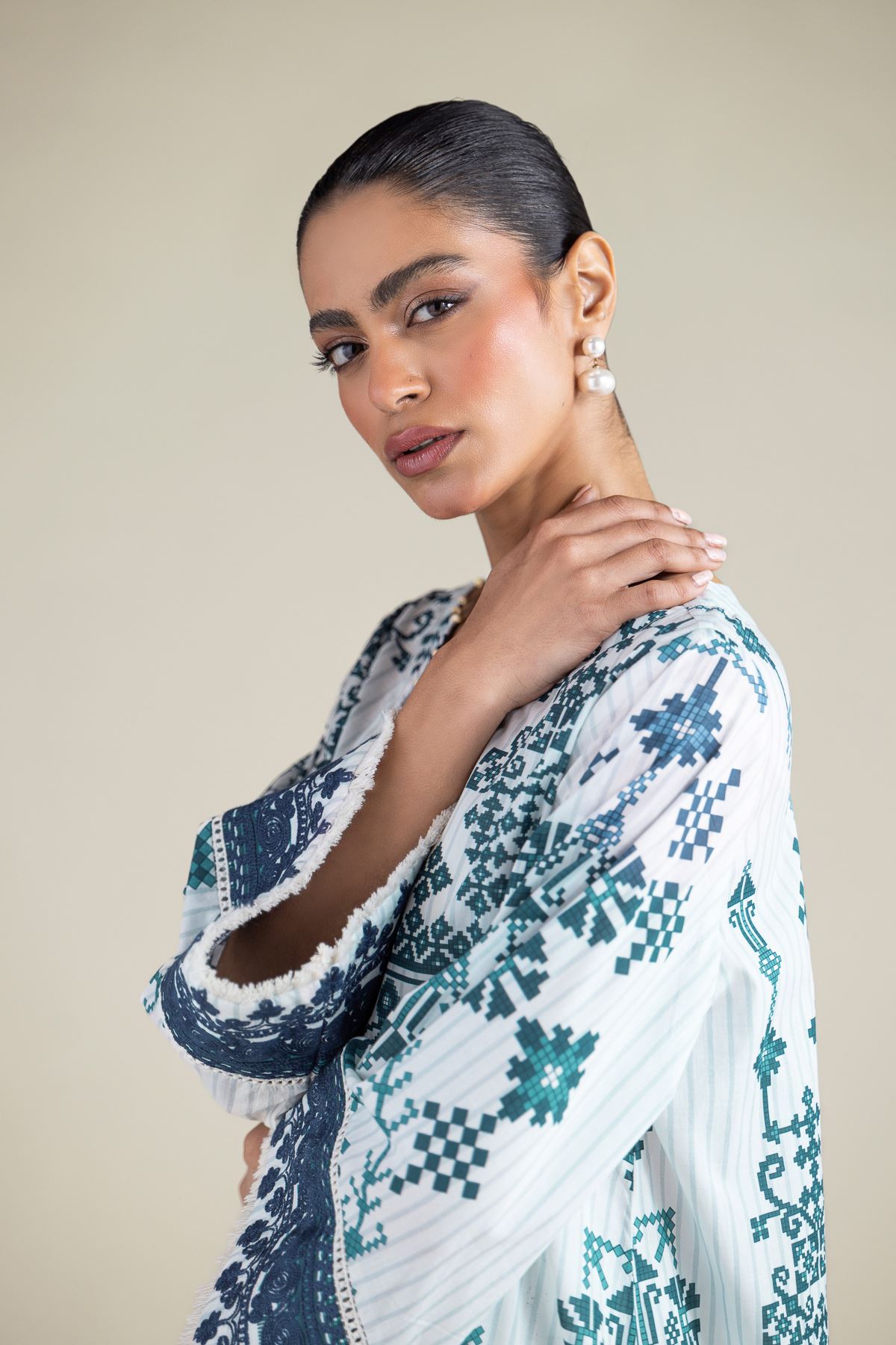 Embroidered Lawn Lawn 2-Piece Tailored - 1-26-231-A-D1-VG