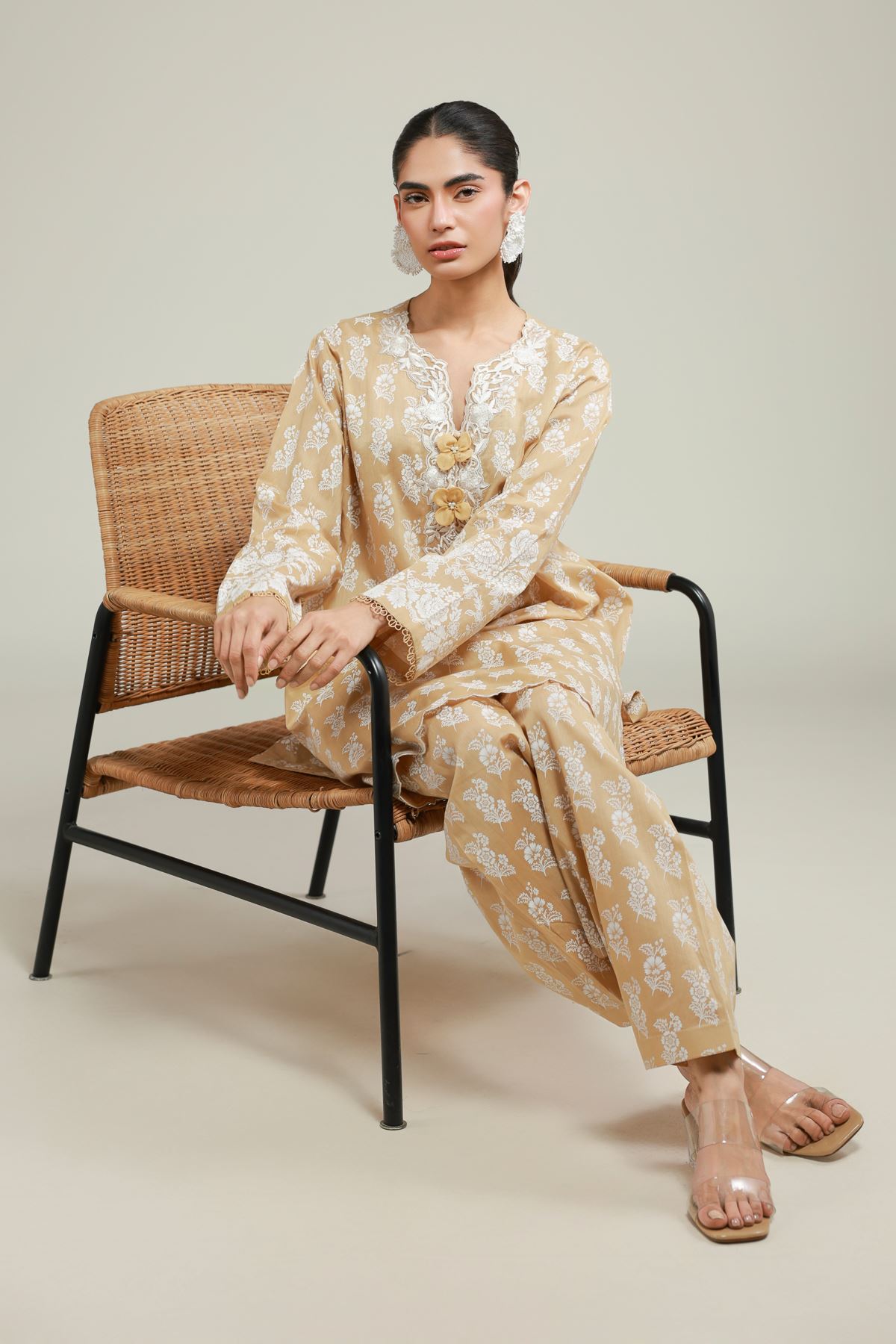 Embroidered Lawn Lawn Tailored Set - T-A113-26-111EE1-VG