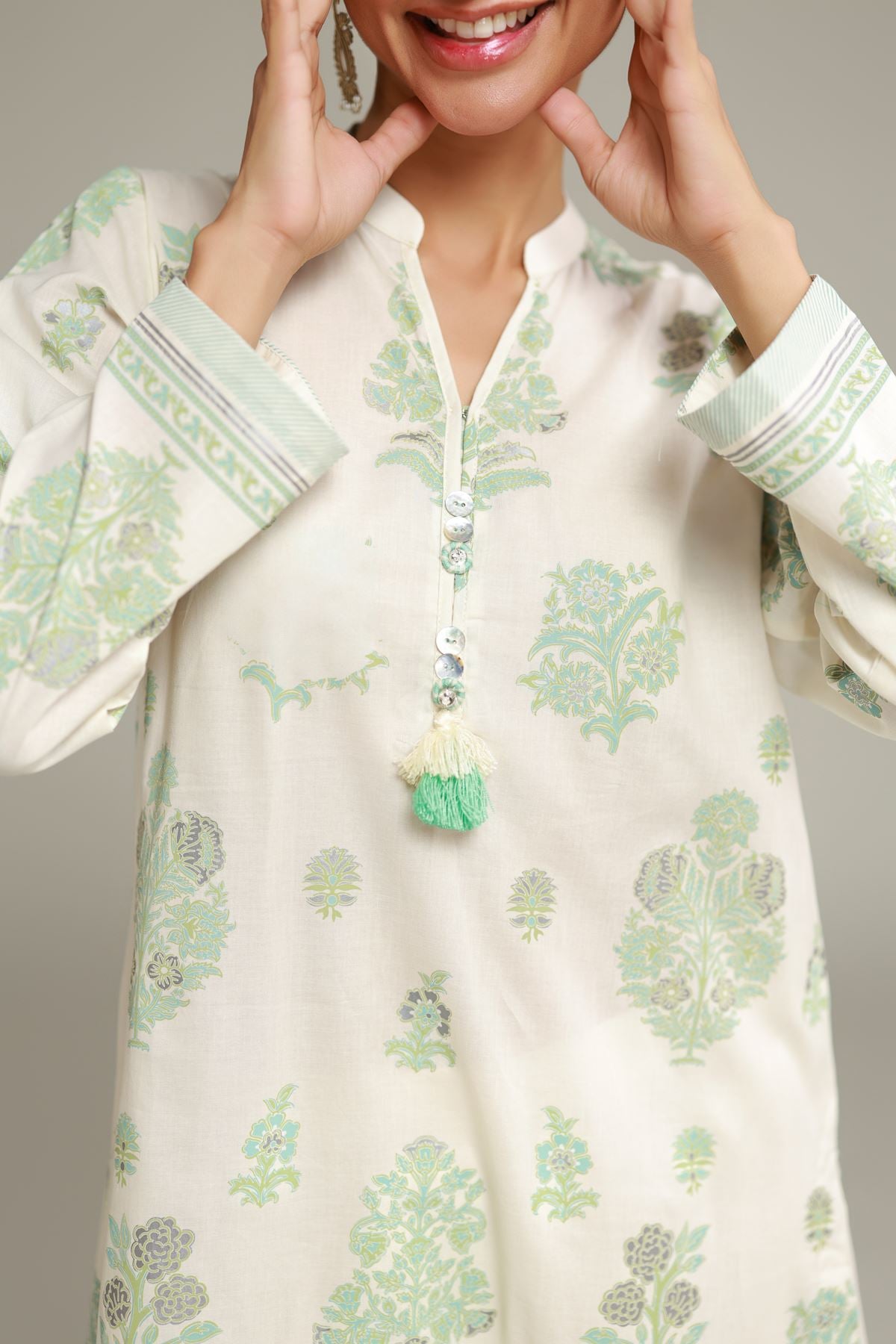 Printed Cambric Floral Tassel Kurta - T-A22-26-118FE2-VG