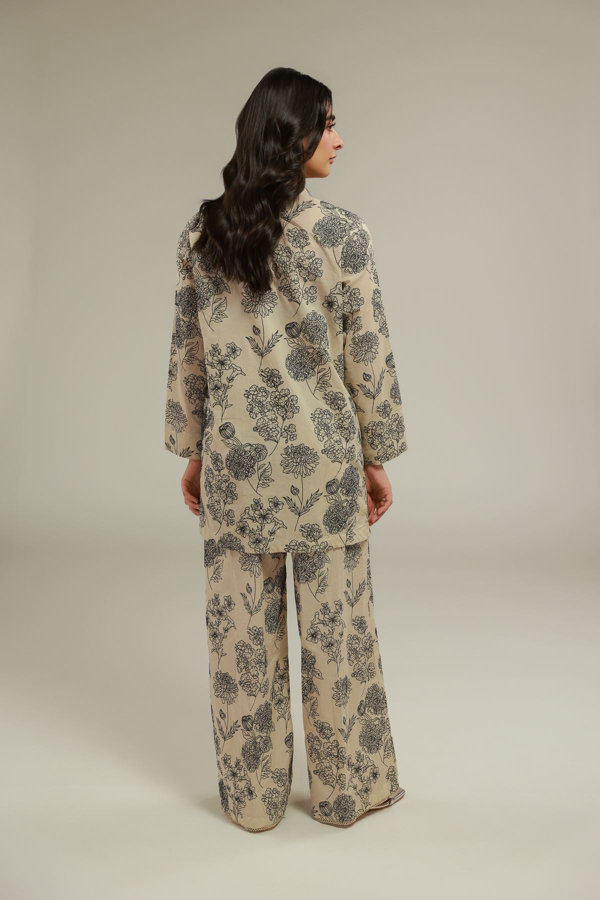 Cambric Floral Buttoned Kurta - 1-26-119-A-D-VG