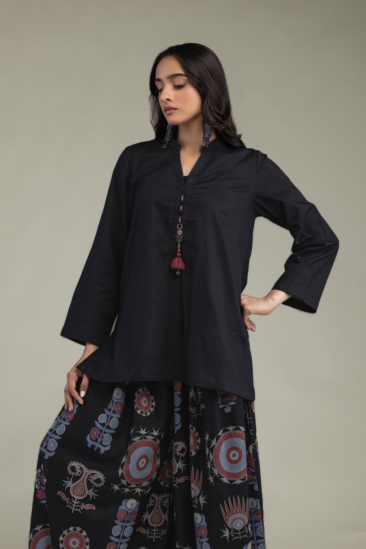 Printed Cambric Solid Black Kurta - R-1-26-114-B-C-VG