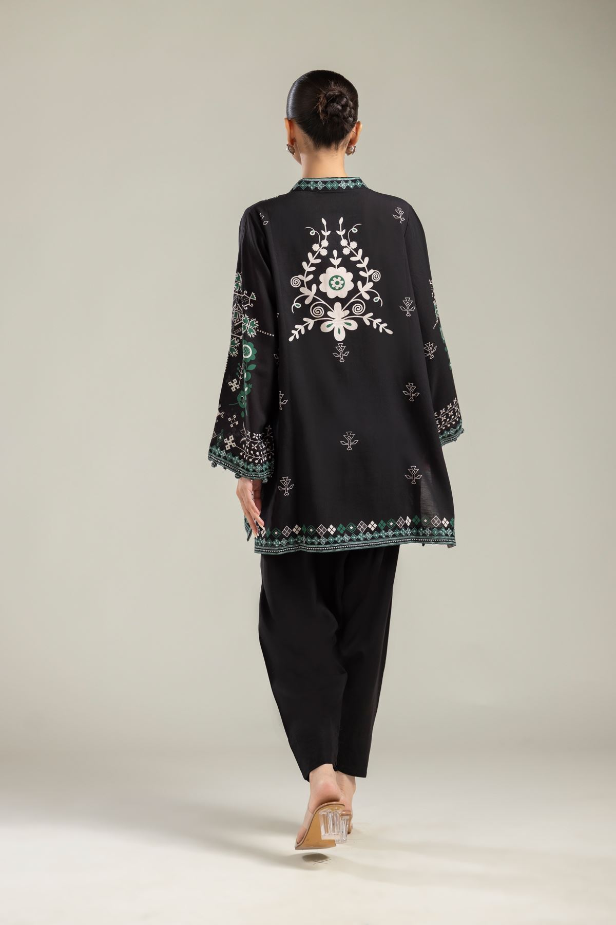 Embroidered Raw Silk Black V-Neck Kurta - 25-09-11E3-01TA-VG