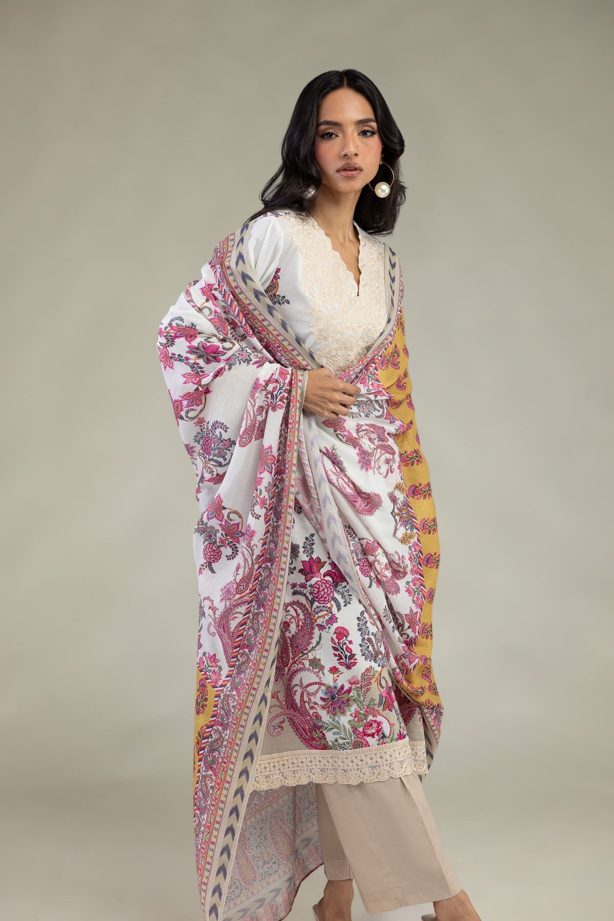 Embroidered Textured Lawn Tailored 3-Piece Lawn - 2-26-308-A-G1-VG