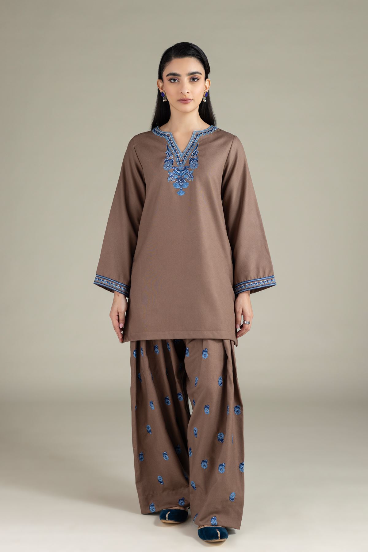 Embroidered Heavy Blended Viscose Kurta - 25-10-12E1-04TA-VG