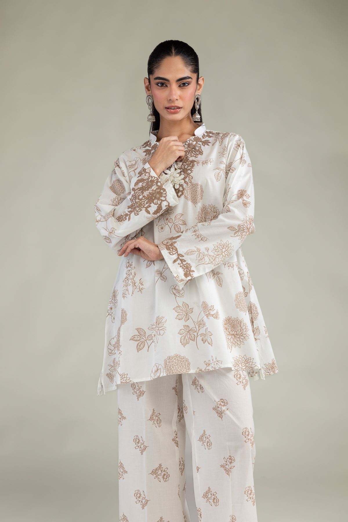 Embroidered Cambric Floral Cambric Kurta - 8-26-303-A-C1-VG