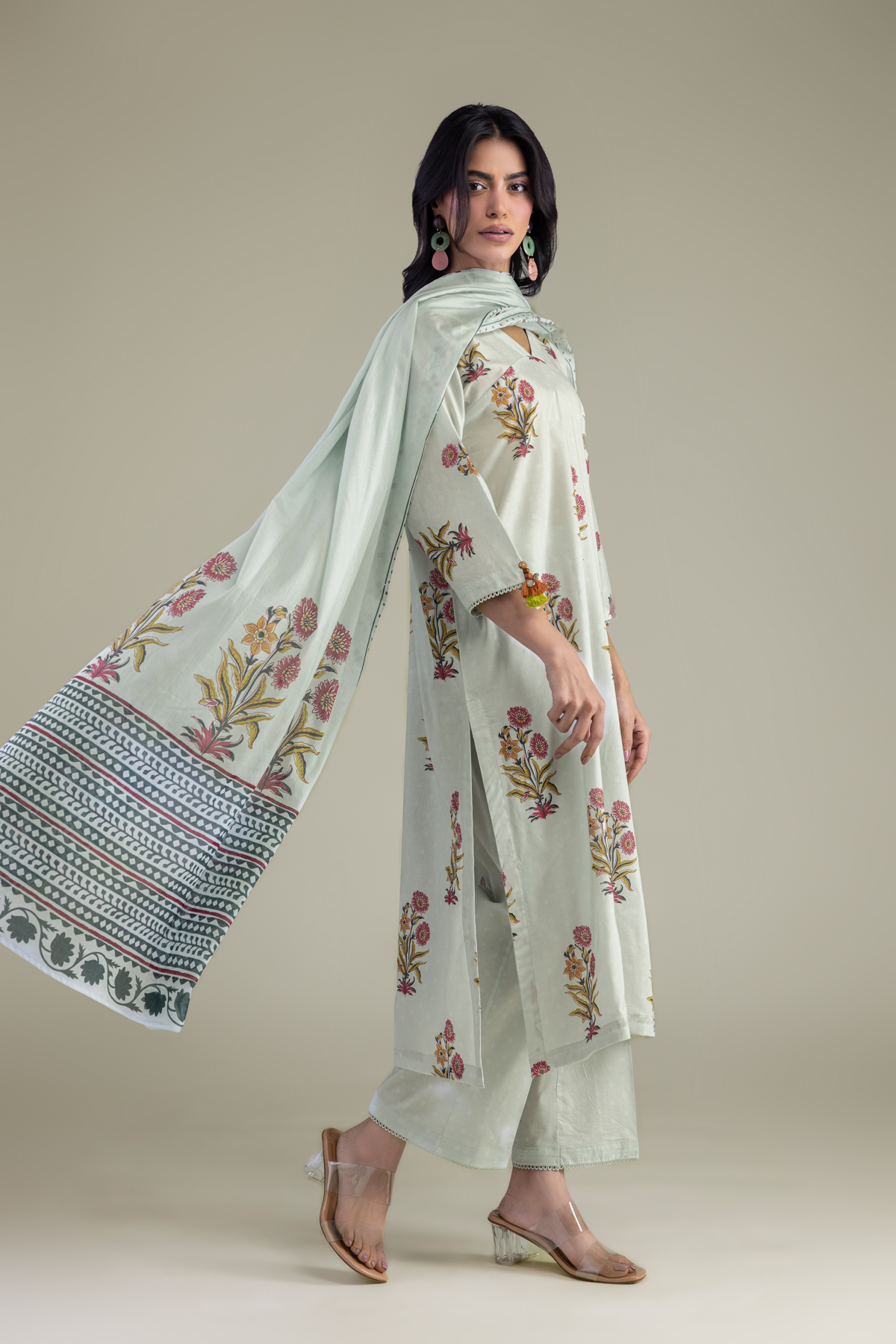 Printed Lawn Printed Cambric Dupatta - 1-26-102-A-F-VG