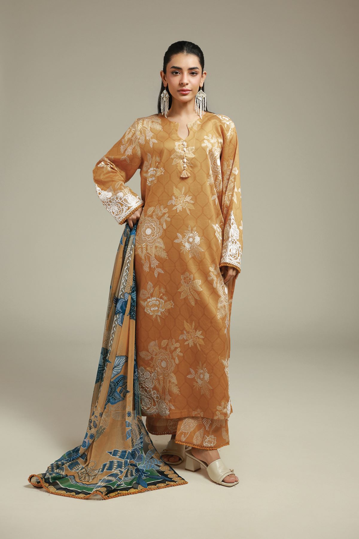 Embroidered Satin Tailored 3-Piece Set - T-A33-26-101FC-VG