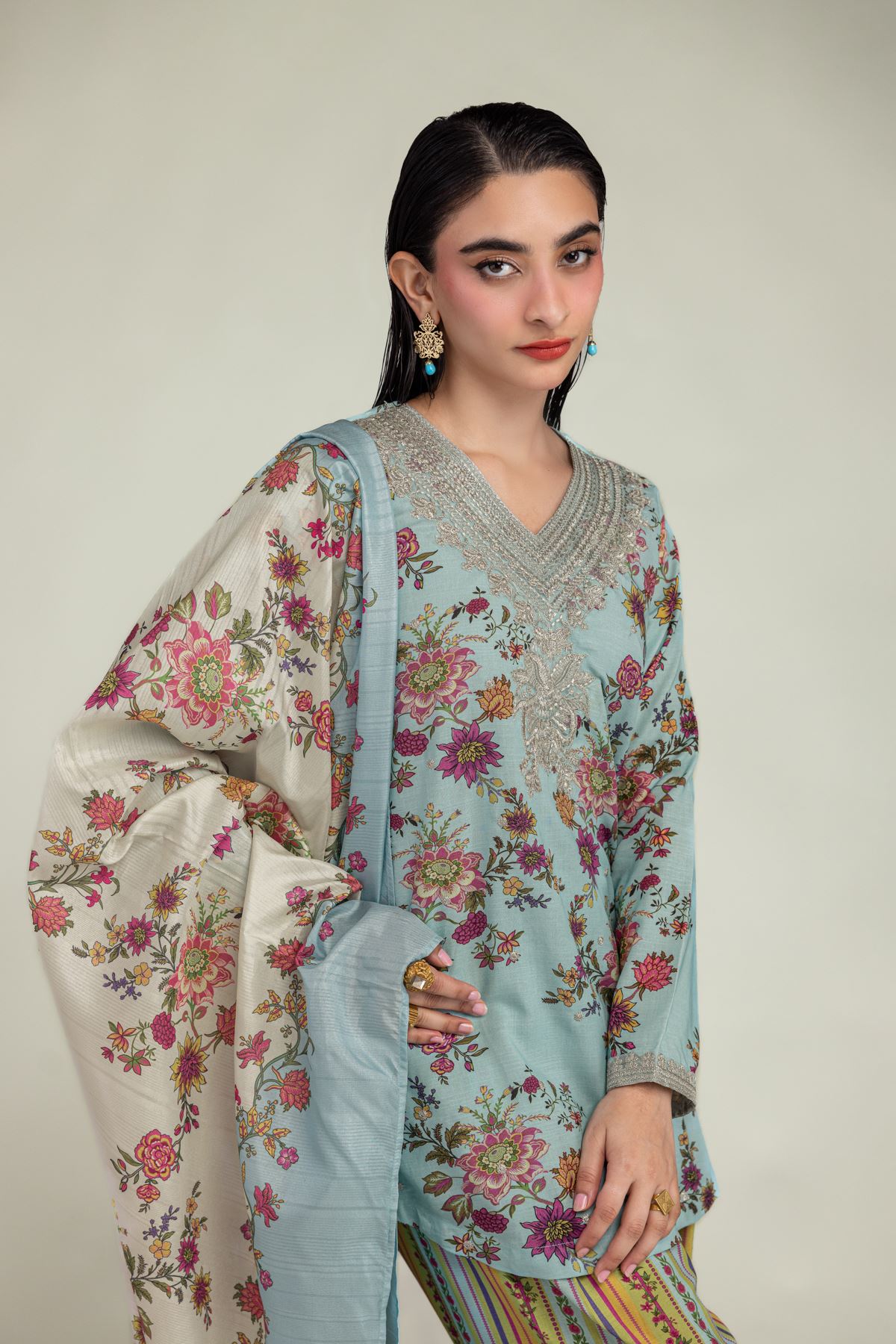 Embroidered Mesuri Floral Mesuri Dupatta - 2-26-201-A-C-VG