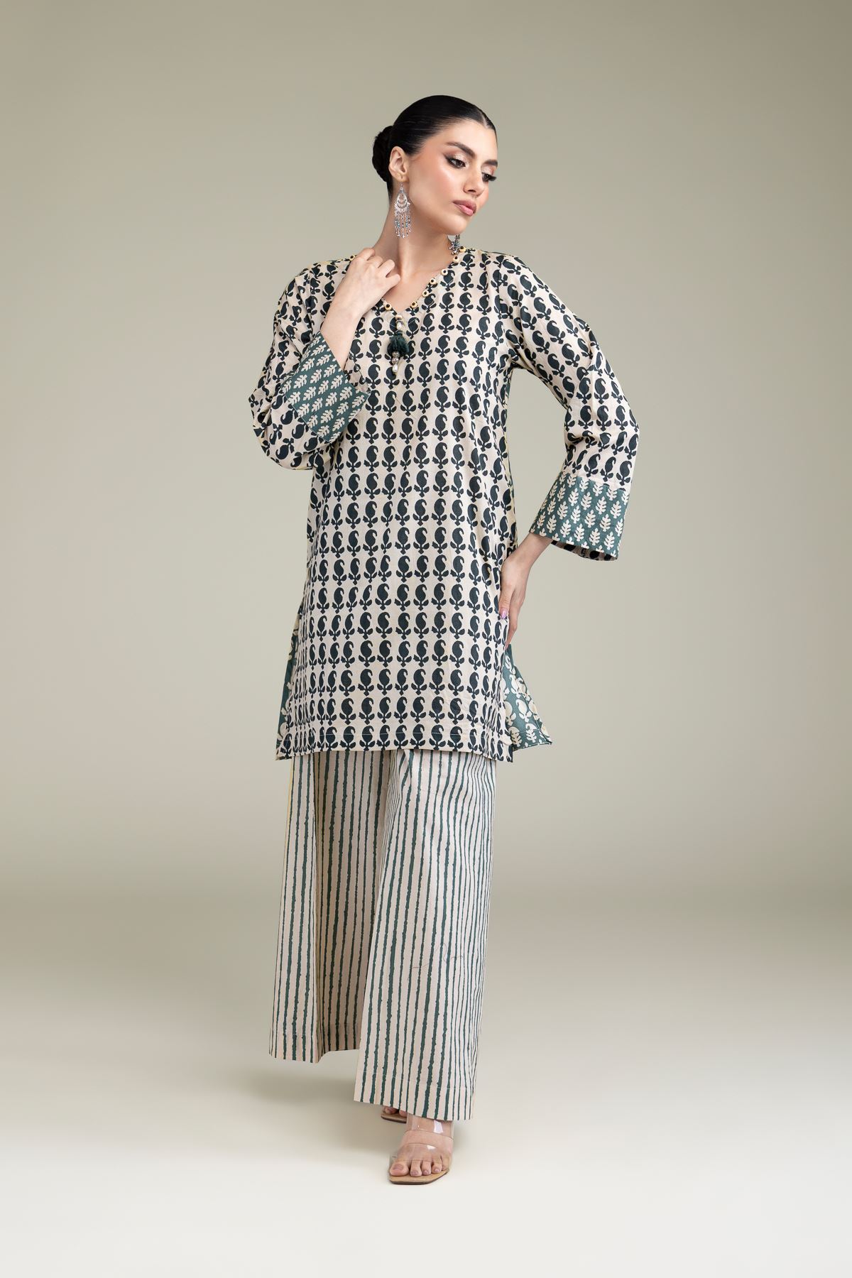 Printed Cambric Short V-Neck Kurta - 1-26-209-A-D2-VG