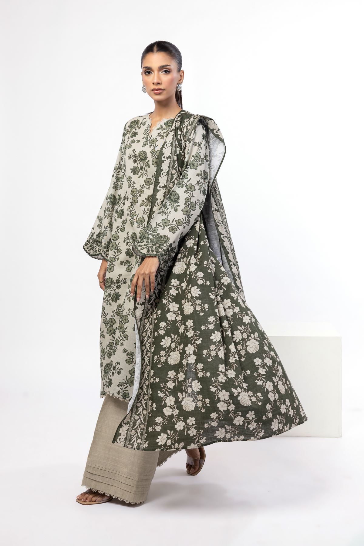 Embroidered Khaddar Fabrics 3 Piece - KRN13A-VG