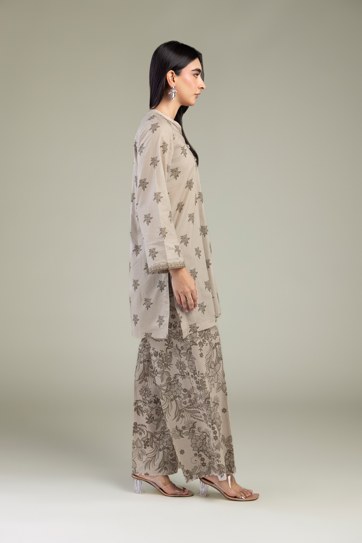 Embroidered Cambric Floral Cambric Kurta - 1-26-102-A-F-VG