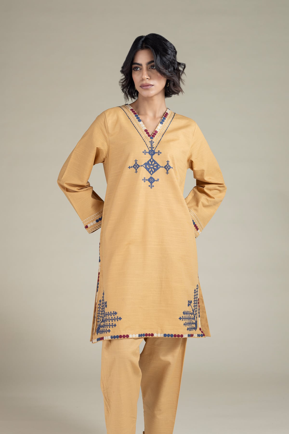 Embroidered Khaddar Kurta - 25-10-12E9-02TA-VG