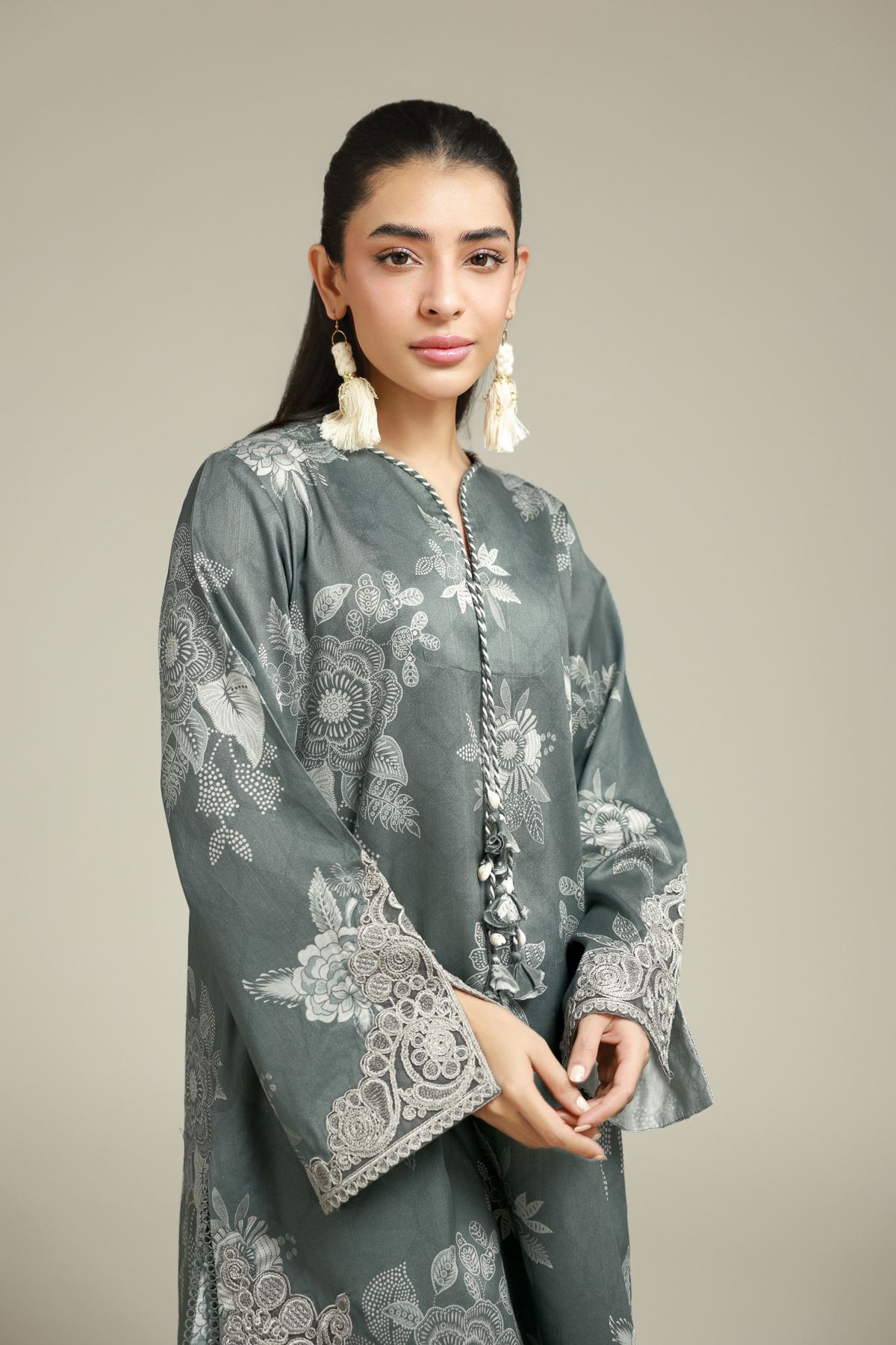 Embroidered Satin 2-Piece Tailored Set - 5-26-103-F-F-VG