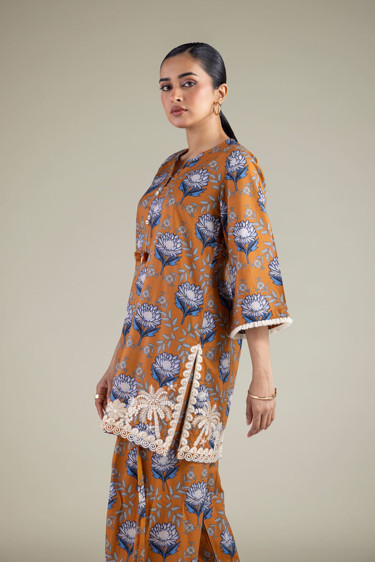 Embroidered Cambric Floral Cambric Kurta - 25-09-10E2-09TB-VG