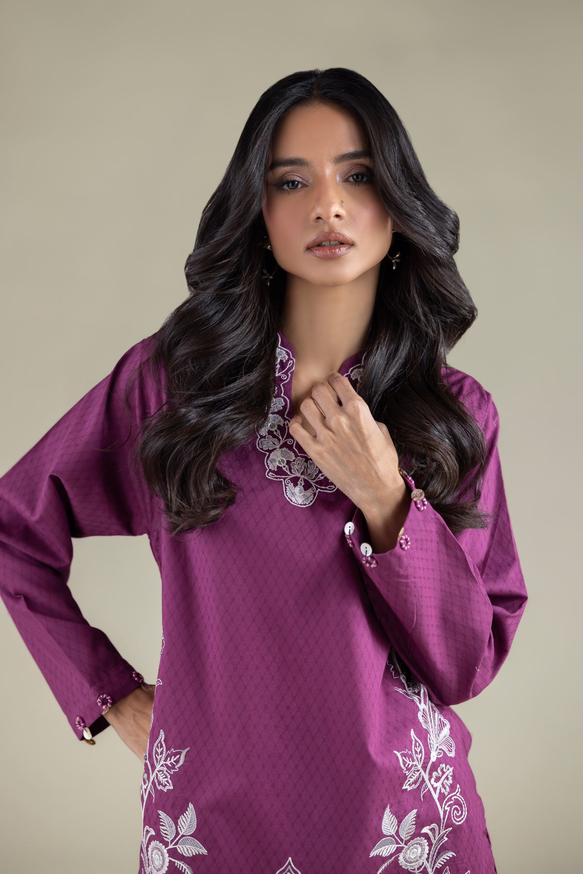 Embroidered Cotton Dobby Floral V-Neck Kurta - 25-00-X2-08TB-VG