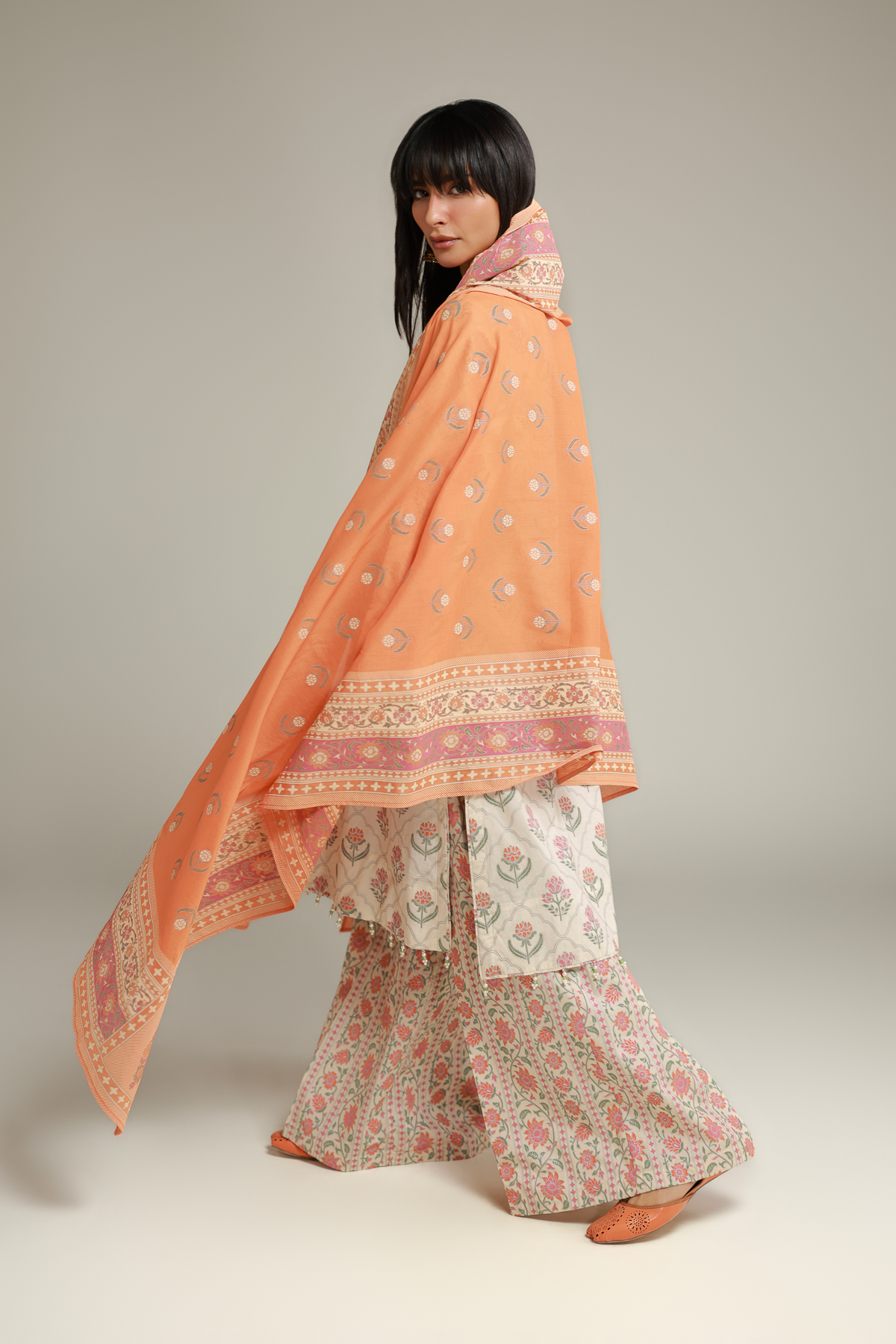Printed Lawn Floral Lawn Dupatta - 26-02-1E13-07TA-VG