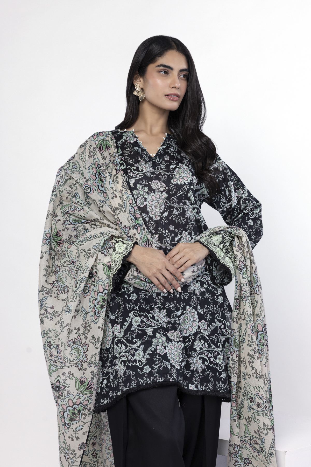 Buy Fabrics 3 Piece | 0.0 N/A | SS2433B-VG_MULTI | Khaadi Pakistan