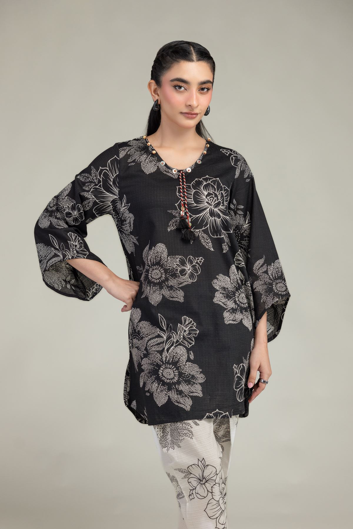 Printed Cotton Dobby Black Floral Kurta - 1-26-212-A-A2-VG