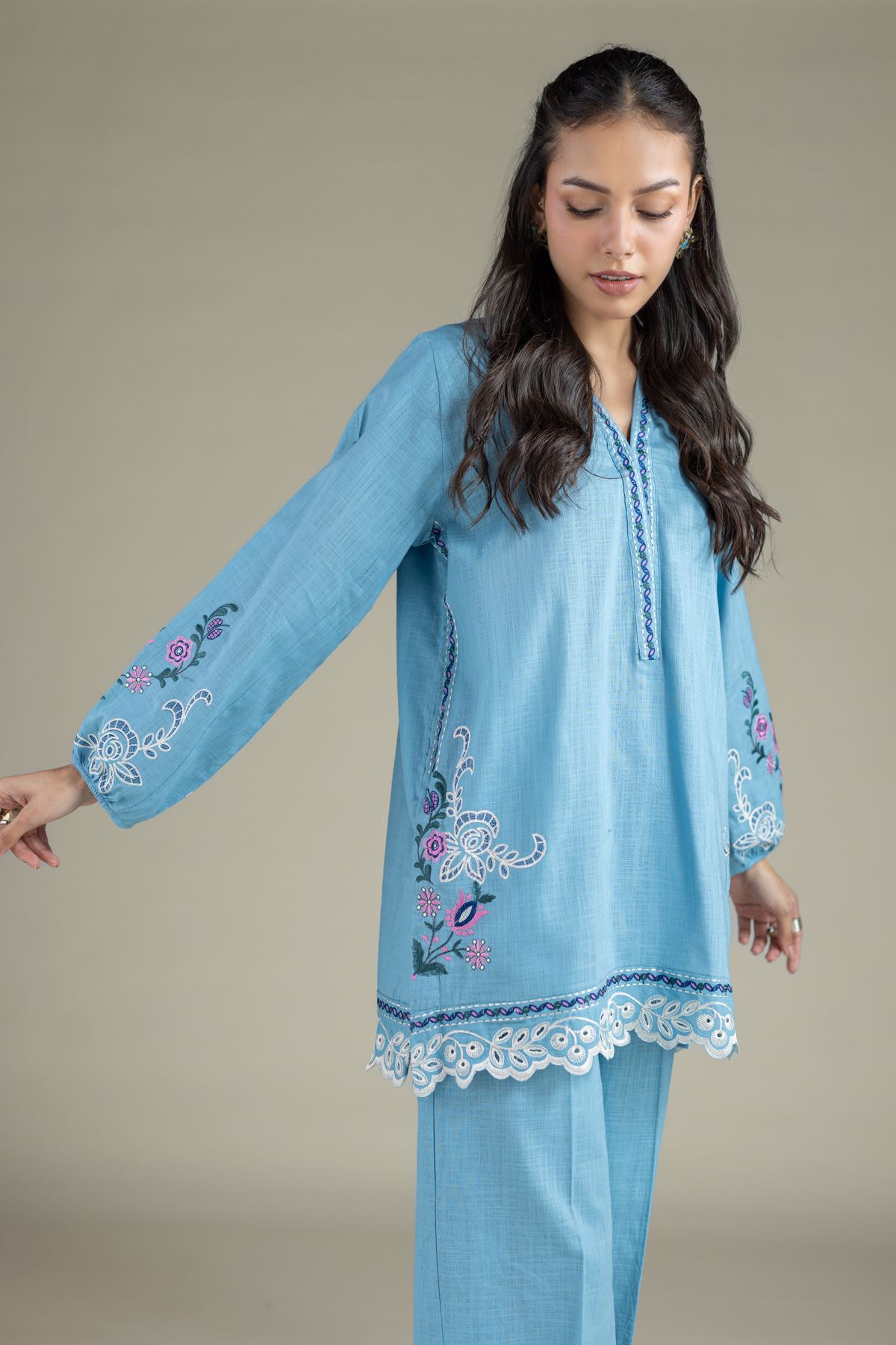 Embroidered Heavy Textured Cotton Kurta - 25-10-11E9-07TB-VG