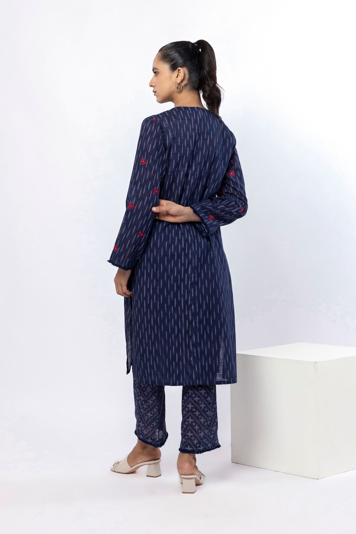 Embroidered Khaddar Fabrics 2 Piece | Top and Bottom - KW57A-VG
