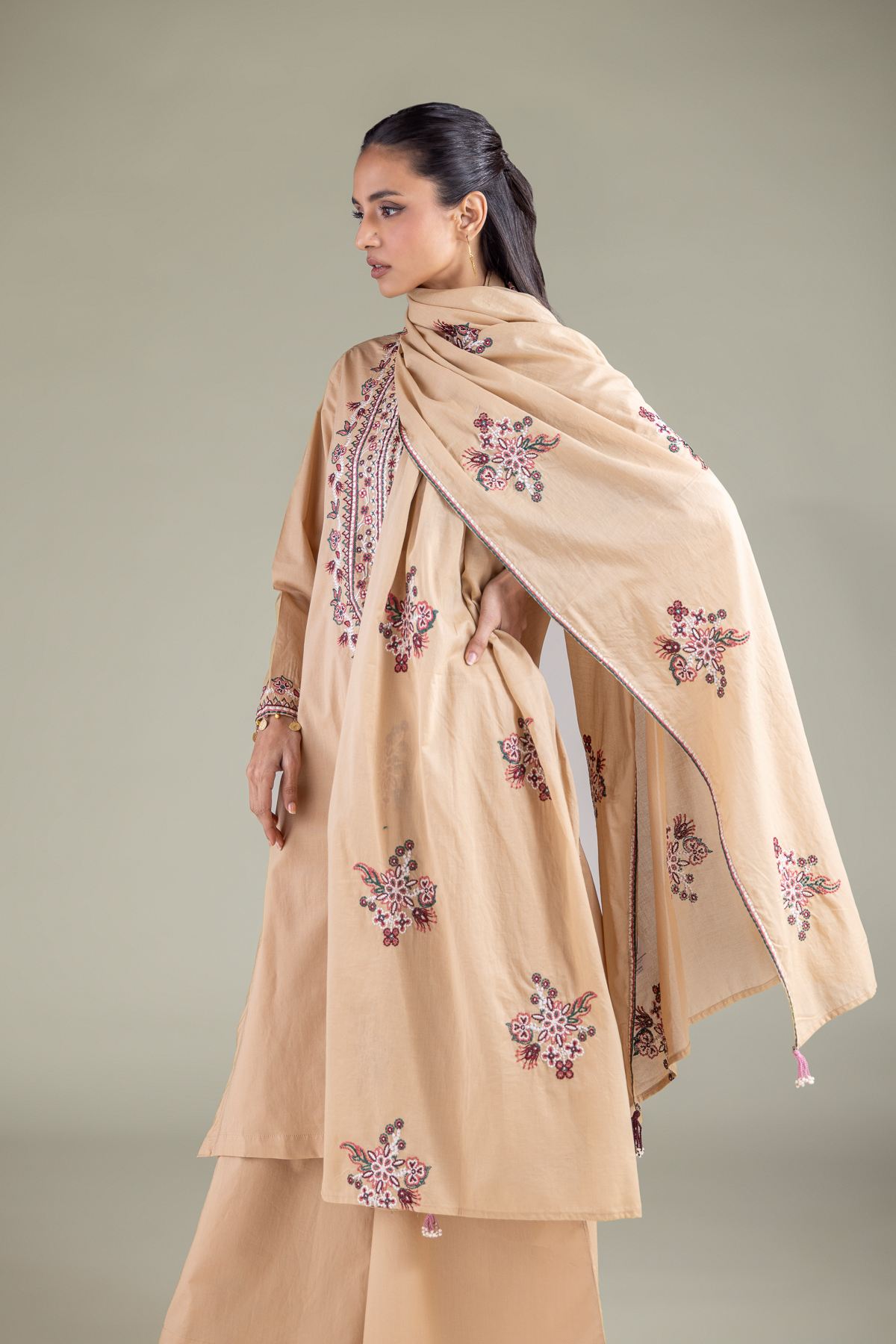 Embroidered Lawn Floral Draped Dupatta - 1-26-112-A-D-VG