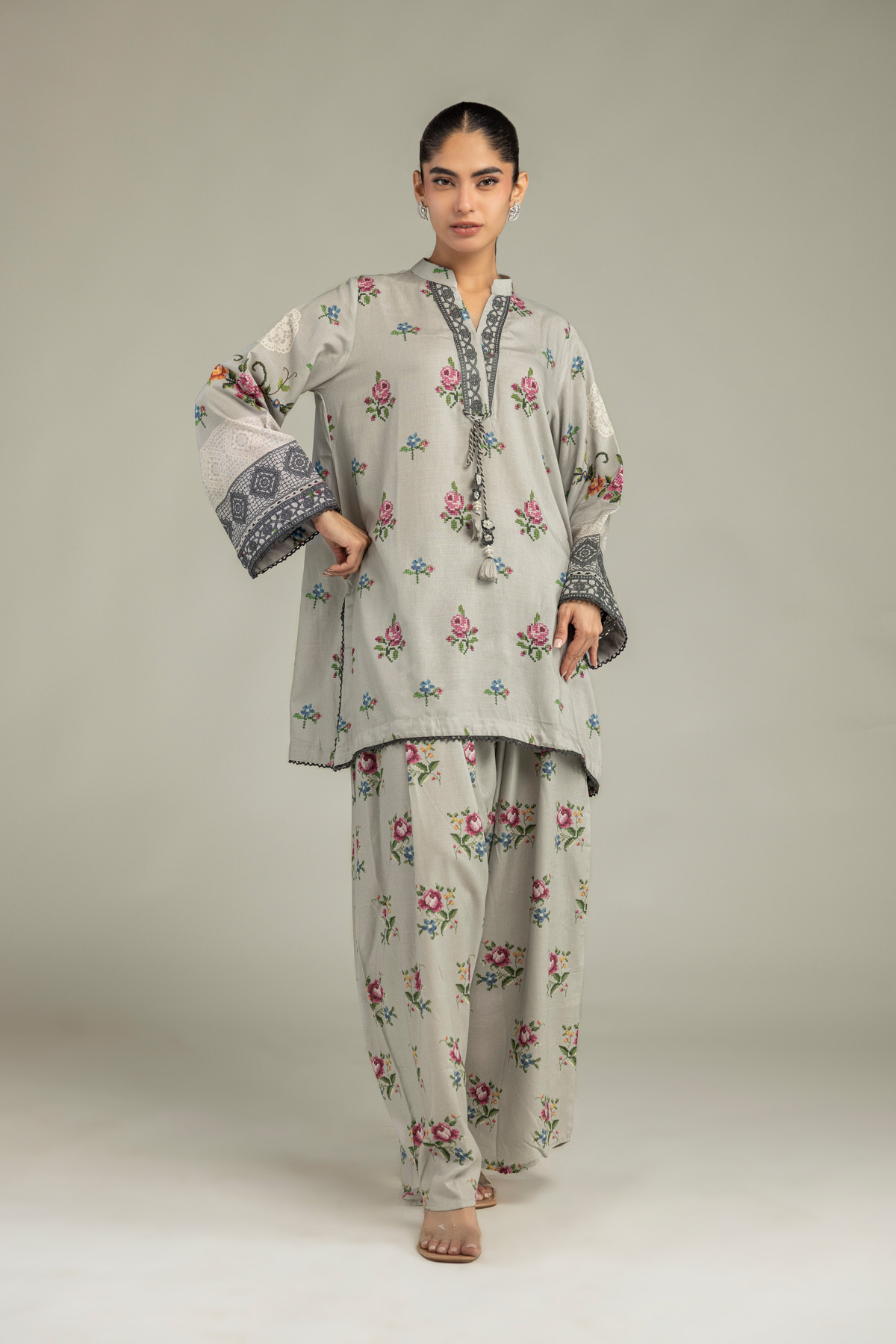 Embroidered Raw Silk Silk Floral Pants - 1-26-102-A-F-VG