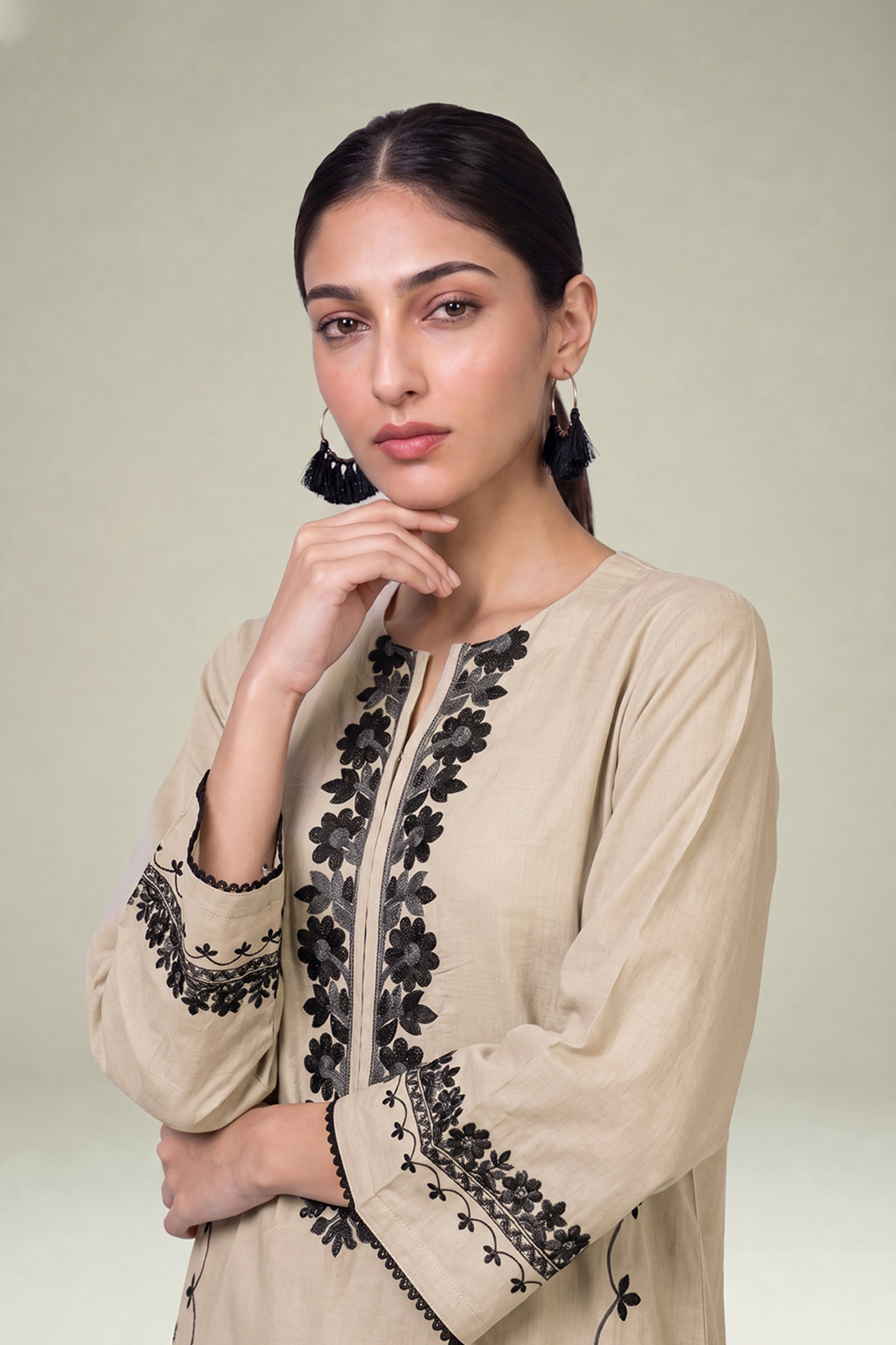 Embroidered Cambric Floral Cambric Kurta - 1-26-309-B-D1-VG