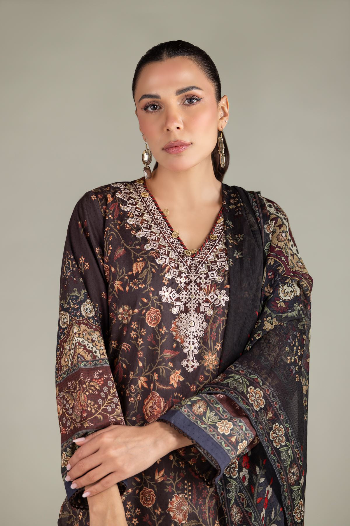 Embroidered Cotton Dobby Floral Tailored 3-Piece - T-A22-26-210FH2-VG