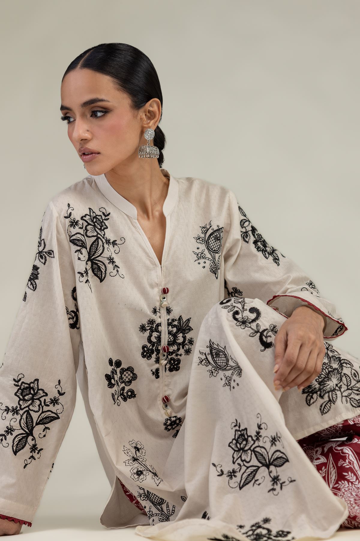 Embroidered Cotton Dobby Floral Longline Kurta - 1-26-226-A-I1-VG