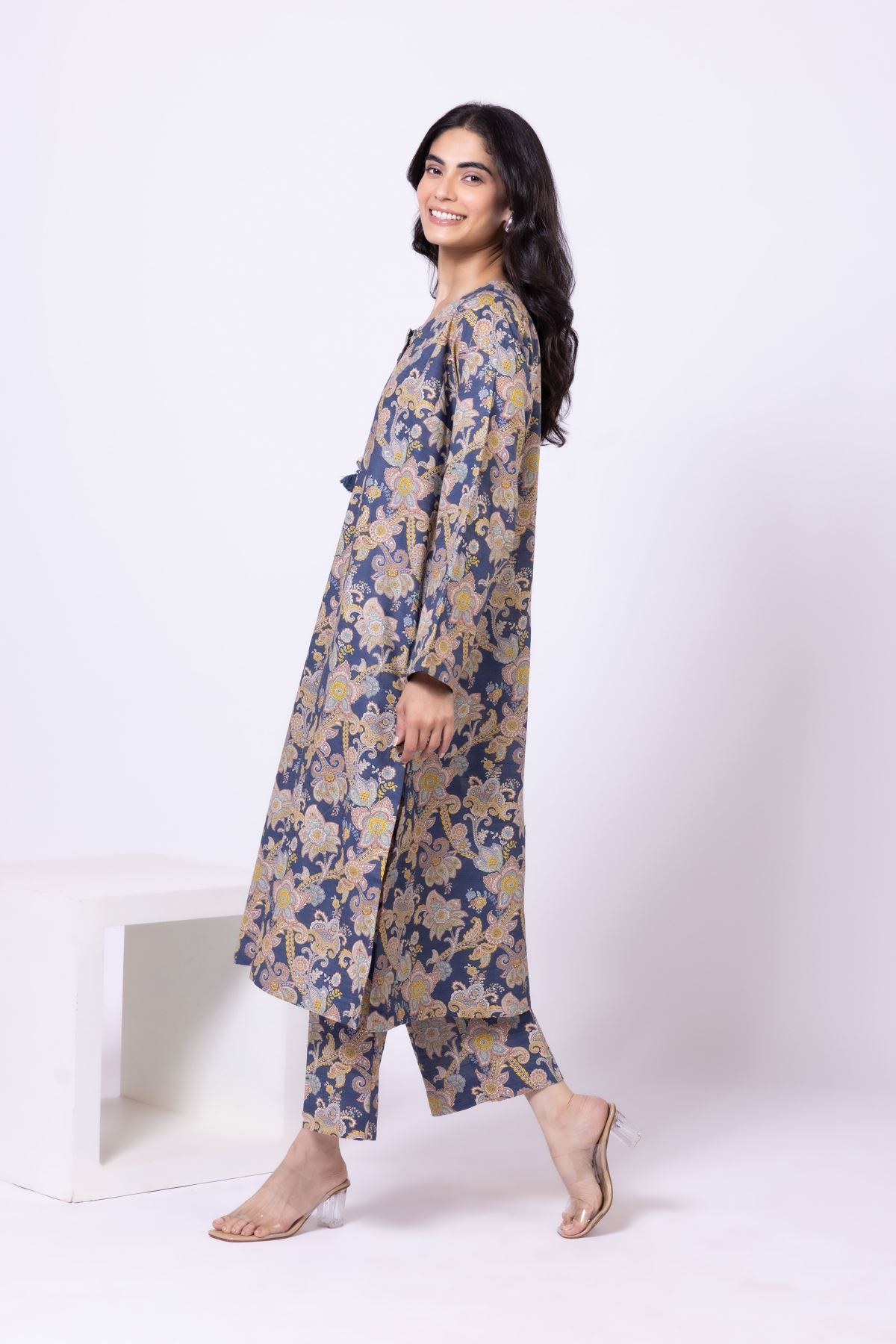 Printed Khaddar Kurta - 25-10-12E6-07TB-VG