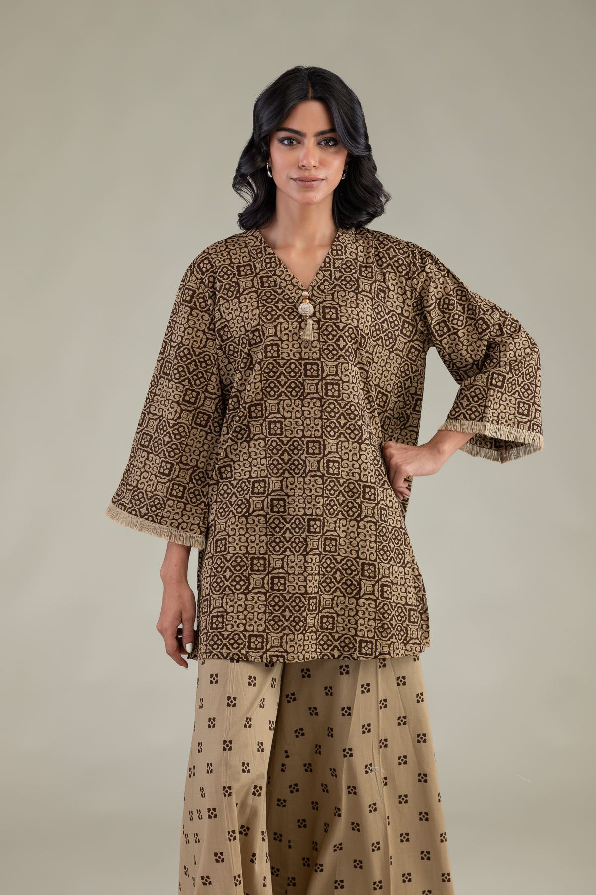 Printed Cambric Short V-Neck Kurta - 1-26-135-B-G-VG