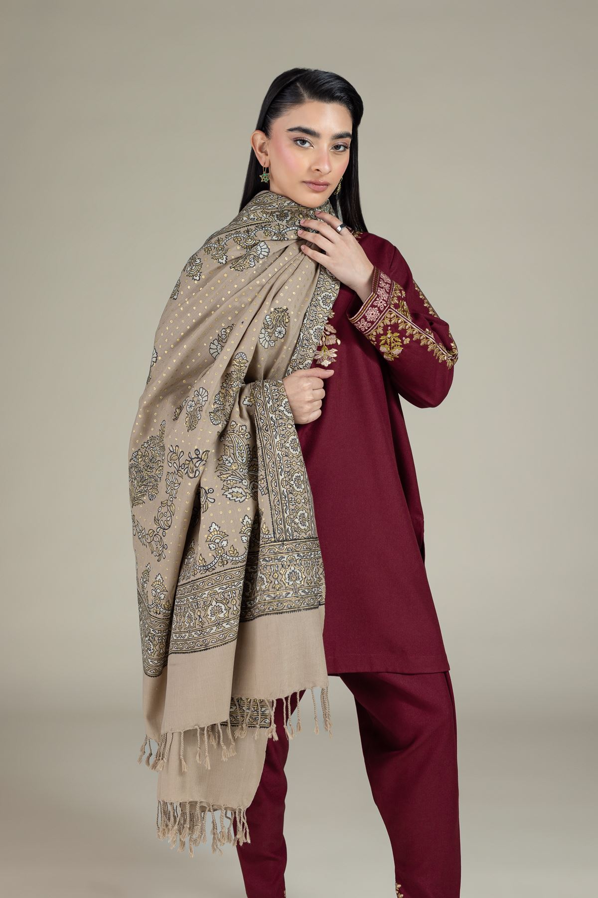 Embroidered Heavy Blended Viscose Kurta - 25-10-12E5-09TA-VG