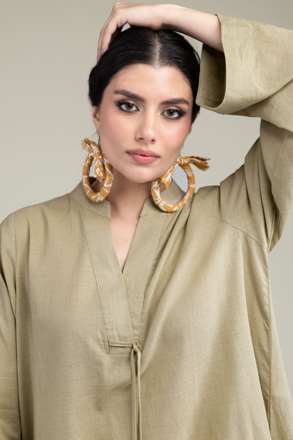 Dyed Blended Linen V-Neck Band-Collar Kurta - 1-26-209-A-E2-VG