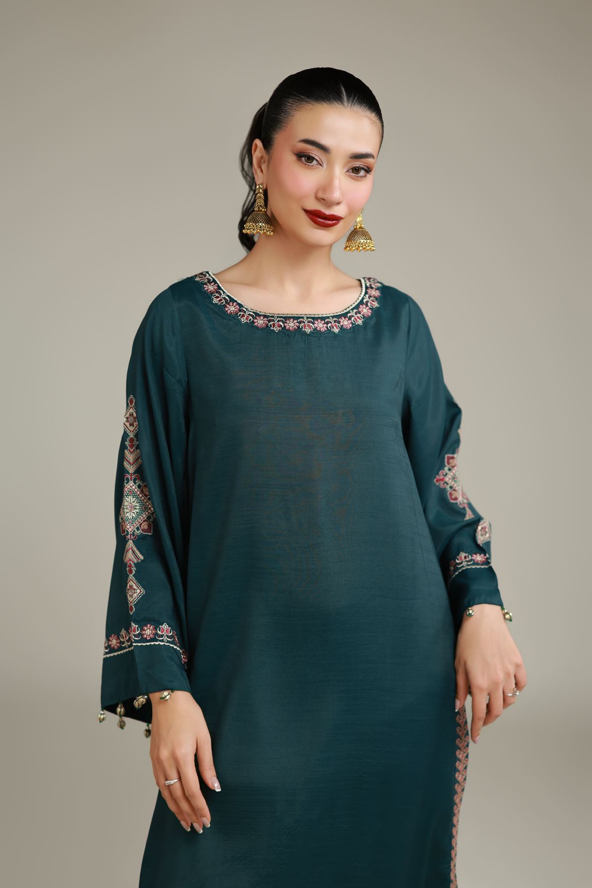 Embroidered Raw Silk Geometric Silk Kurta - A112-26-113EI2-VG