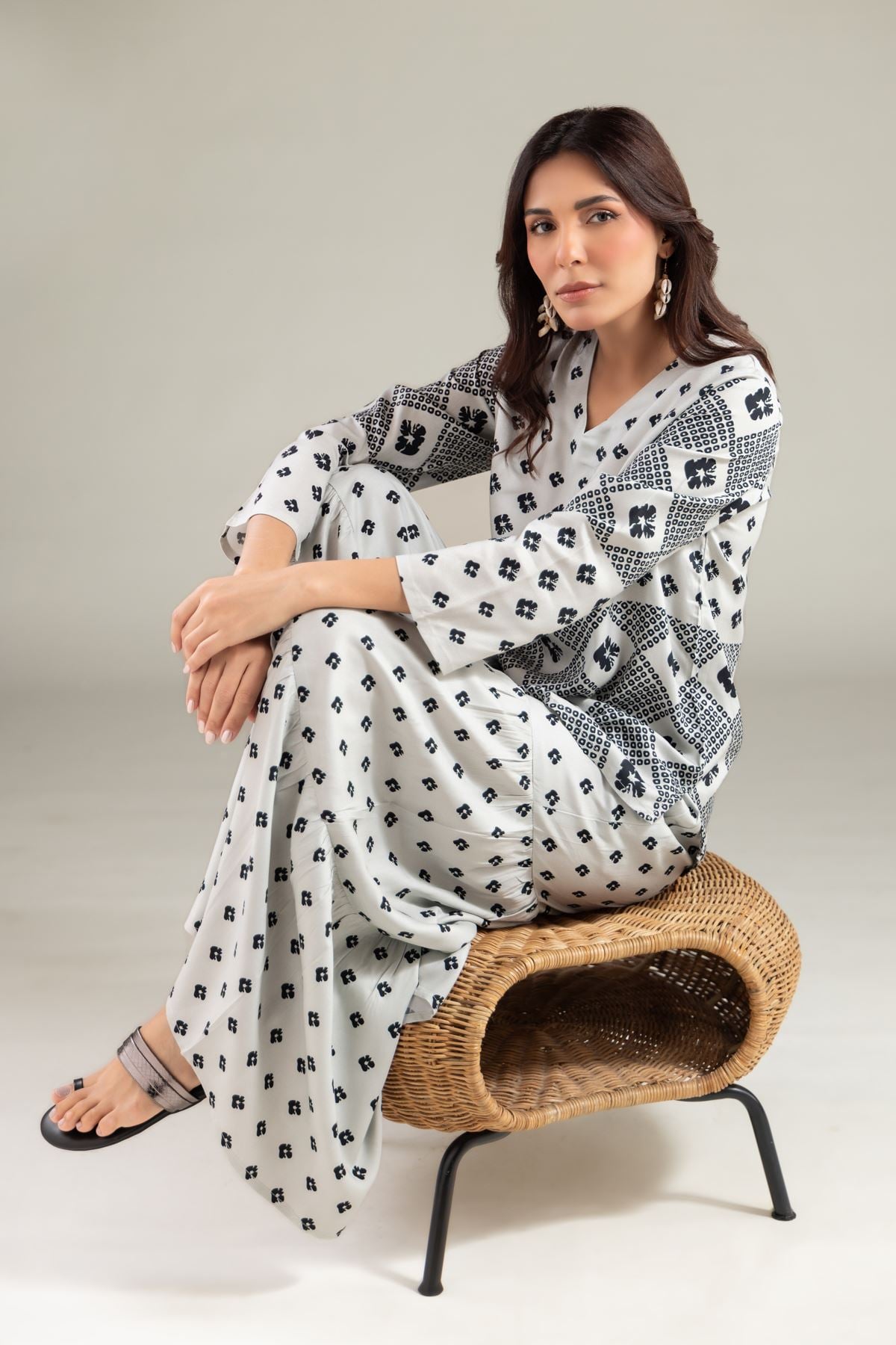 Embroidered Viscose Crepe Blouse - 6-26-104-A-A-VG