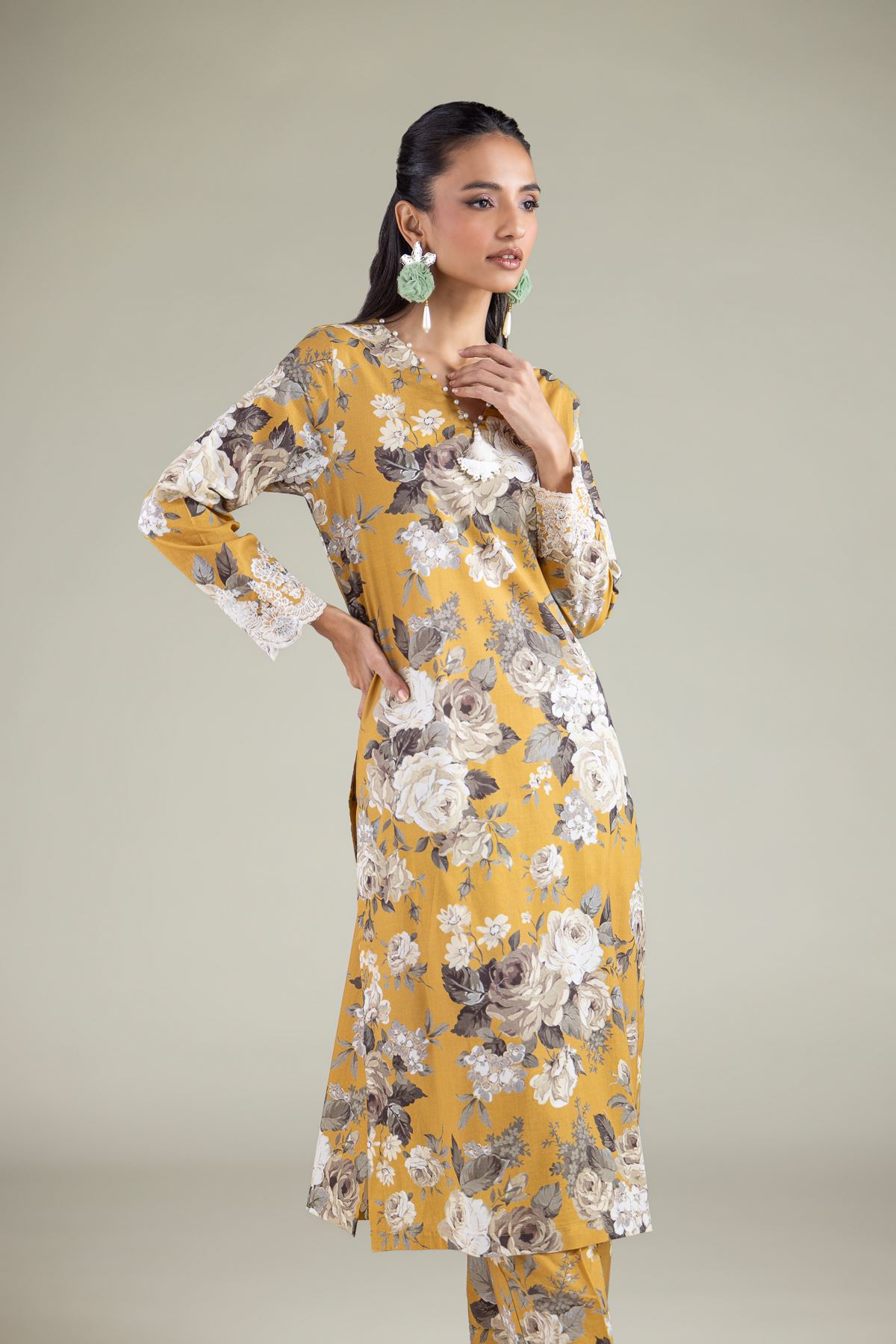 Embroidered Cambric Floral Pearl Kurta - 25-10-12E11-07TA-VG