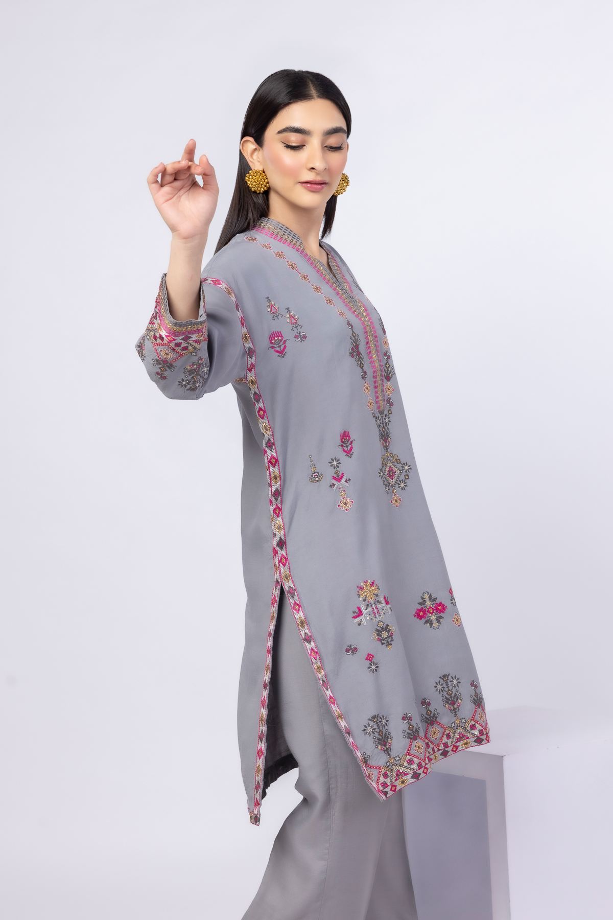 Embroidered Russian Raw Silk Kurta - 25-04S19-02TA-VG