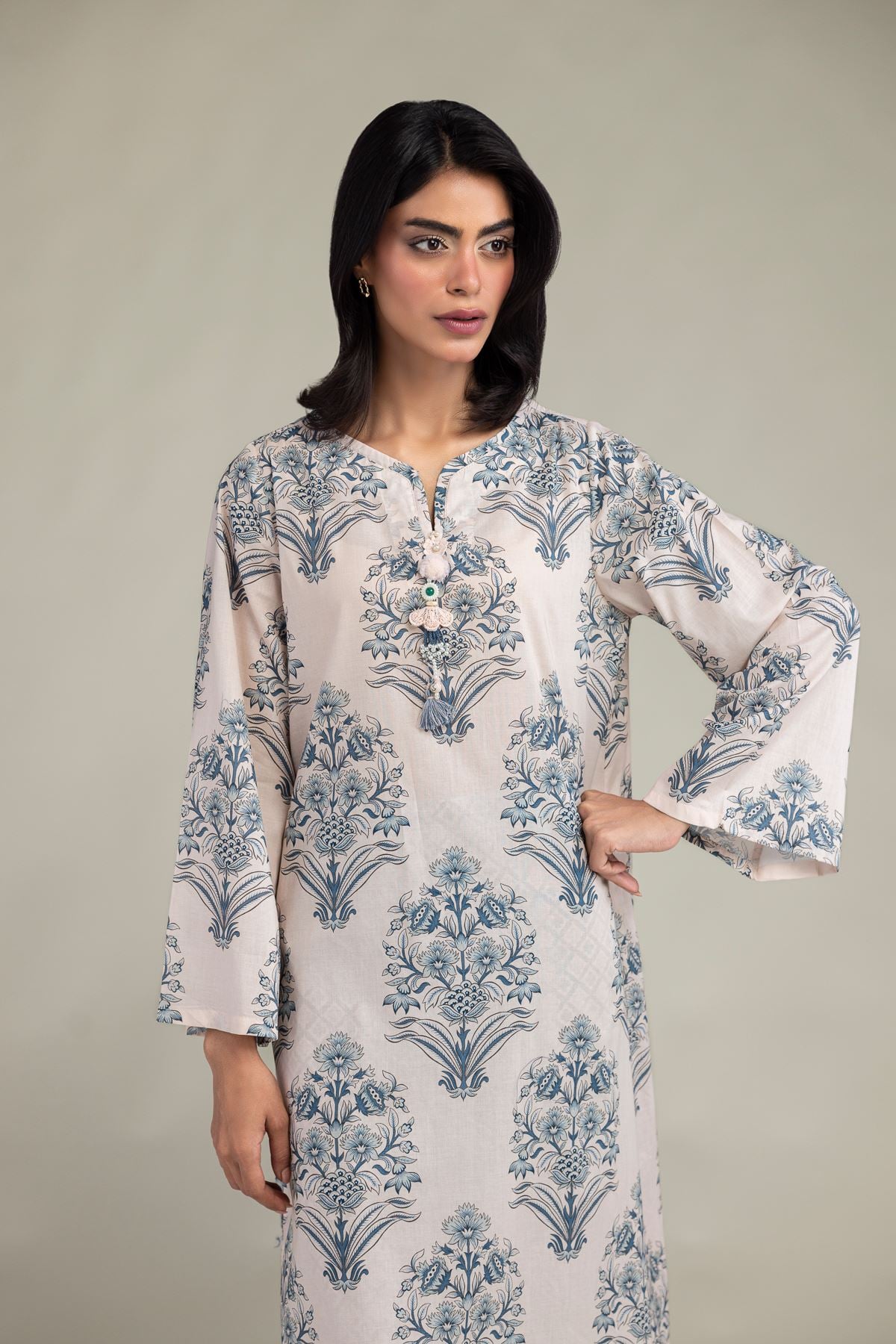 Embroidered Cambric Floral Printed Kurta - T-A11-26-213FG1-VG