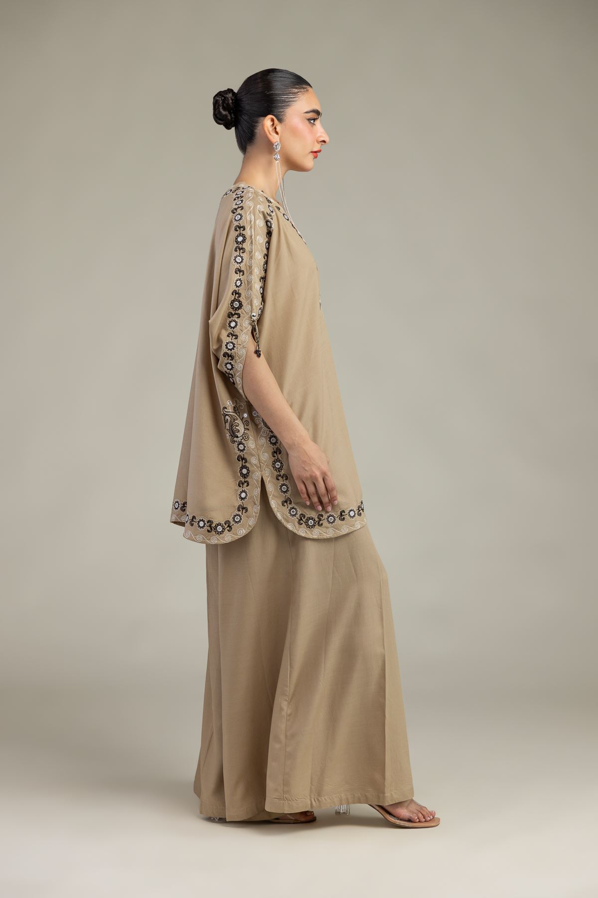Embroidered Raw Silk Silk Beige Pants - 2-26-210-A-C1-VG