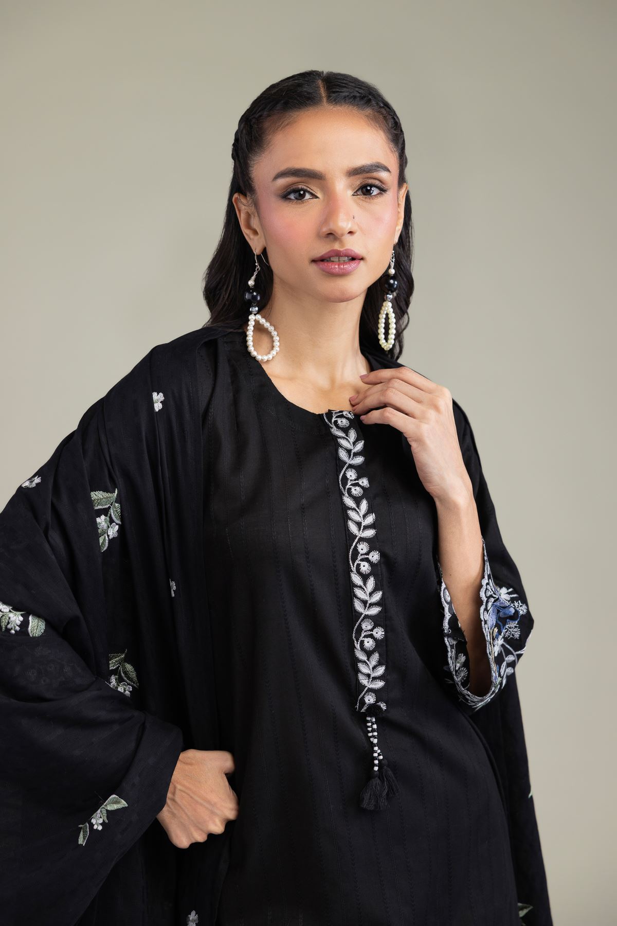 Embroidered Textured Cotton Black Cotton Dupatta - 1-26-131-A-D-VG