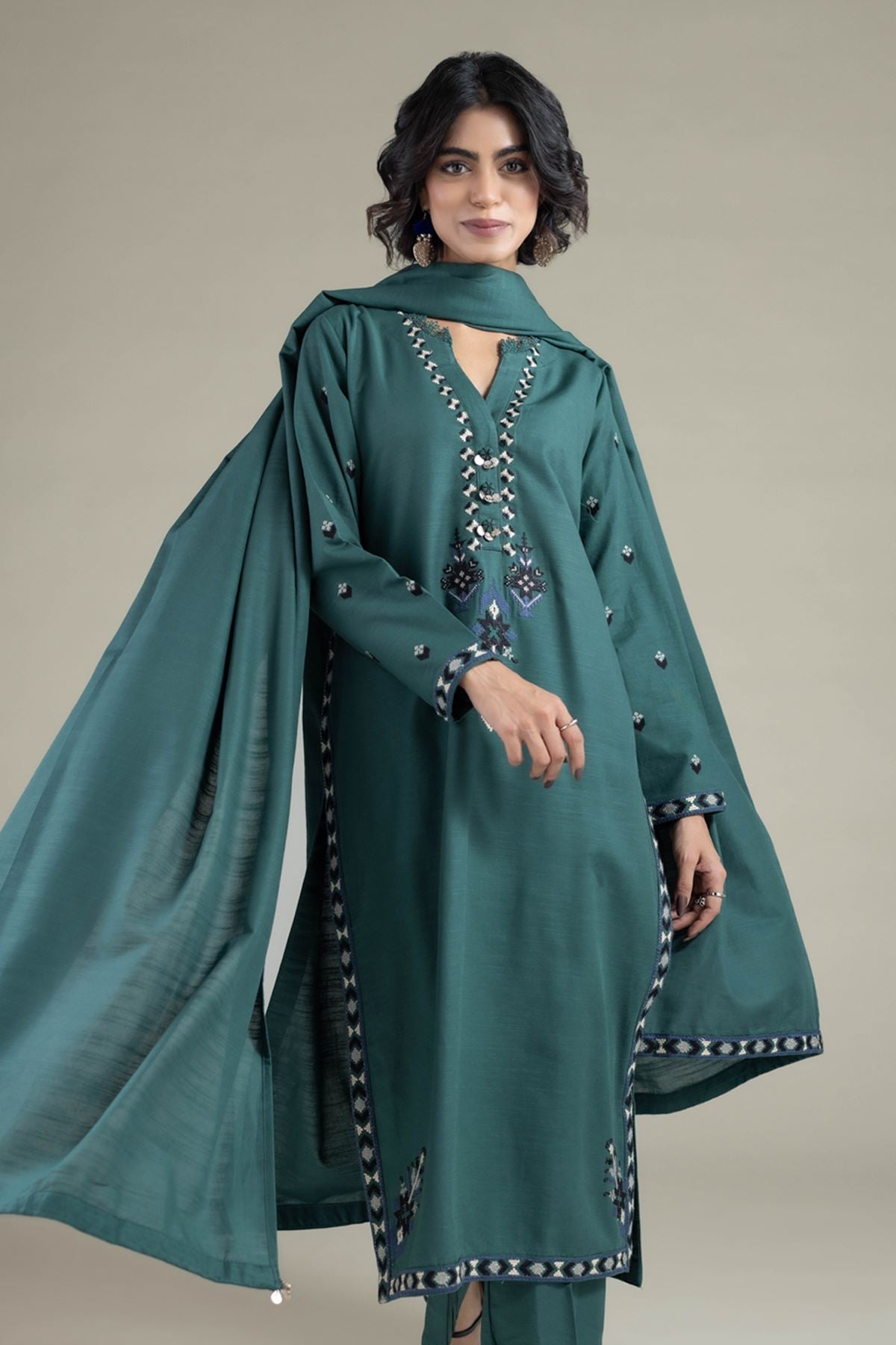 Embroidered Khaddar Kurta - R-25-05E60-04BA-VG