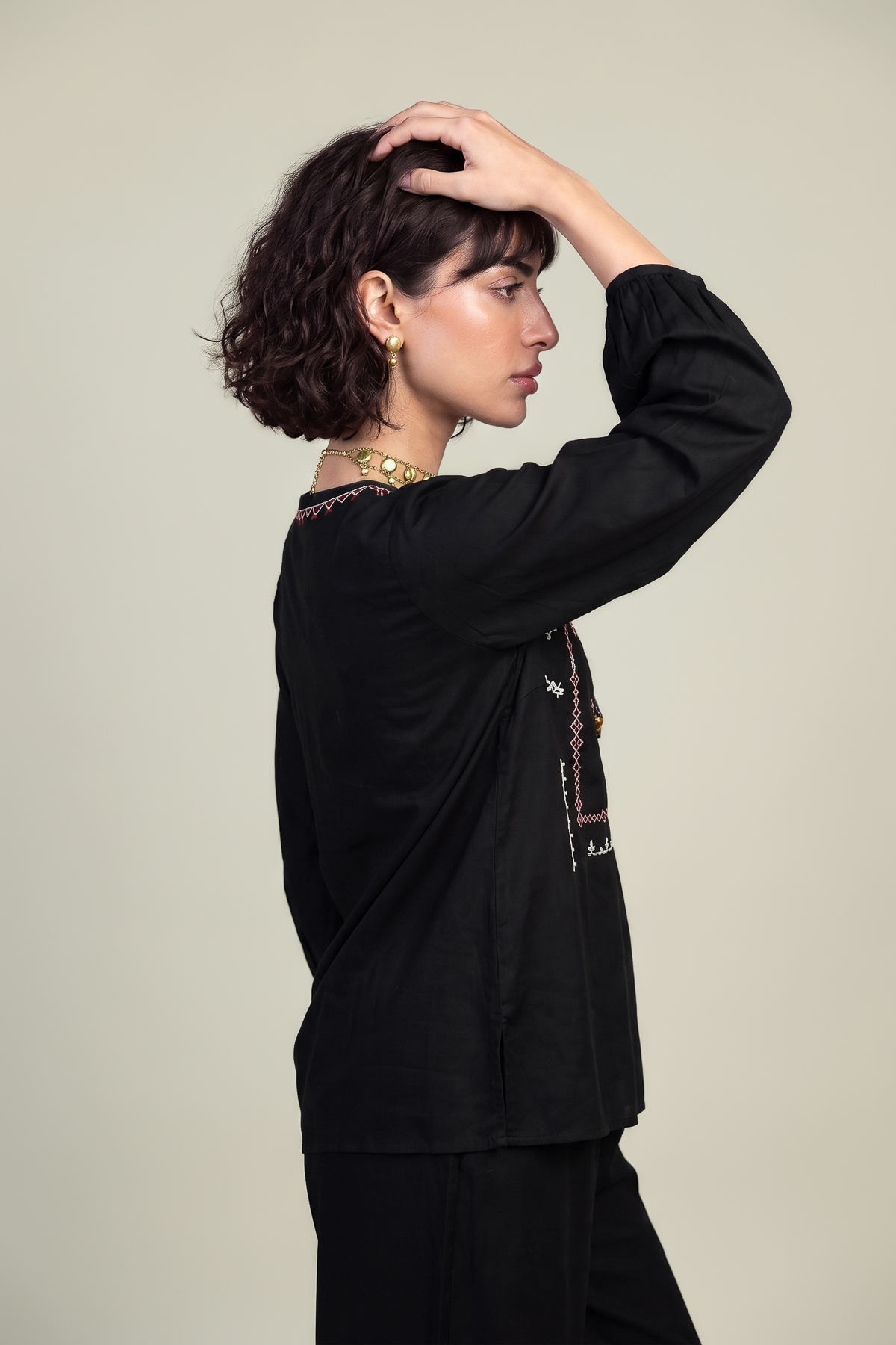 Embroidered Viscose Crepe Black V-Neck Blouse - 1-26-309-B-D1-VG