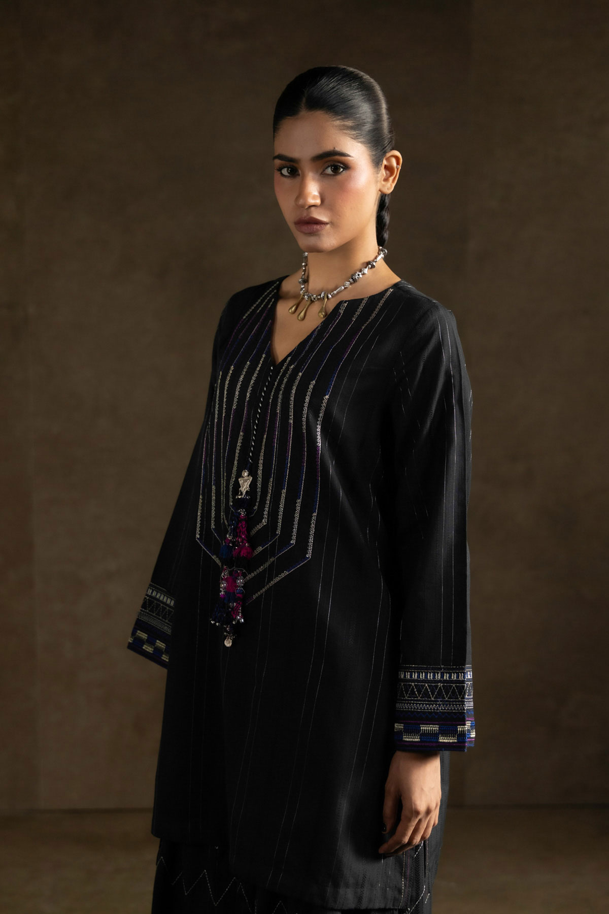 Yarn Dyed Embroidered Handwoven Kurta - 2-26-308-A-G1-VG