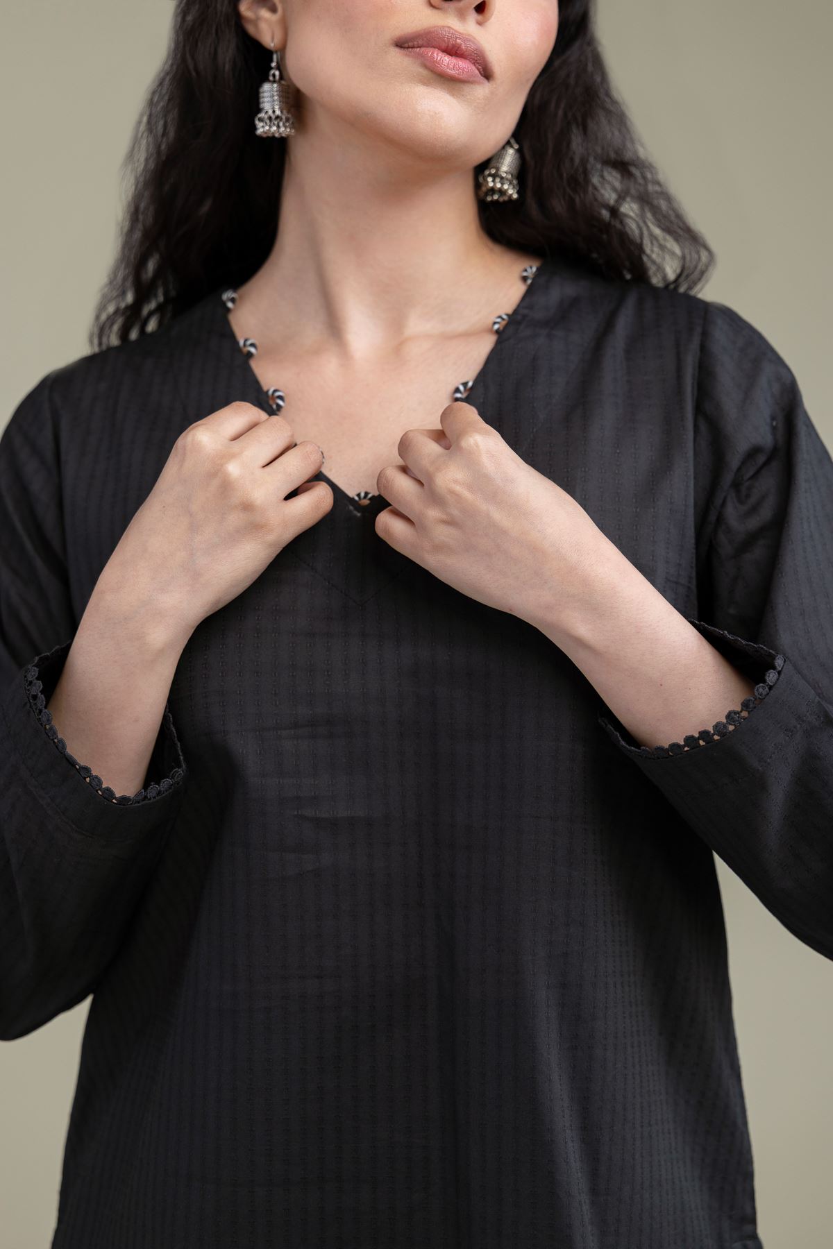 Embroidered Cotton Dobby Short Black Kurta - 2-26-204-A-F1-VG