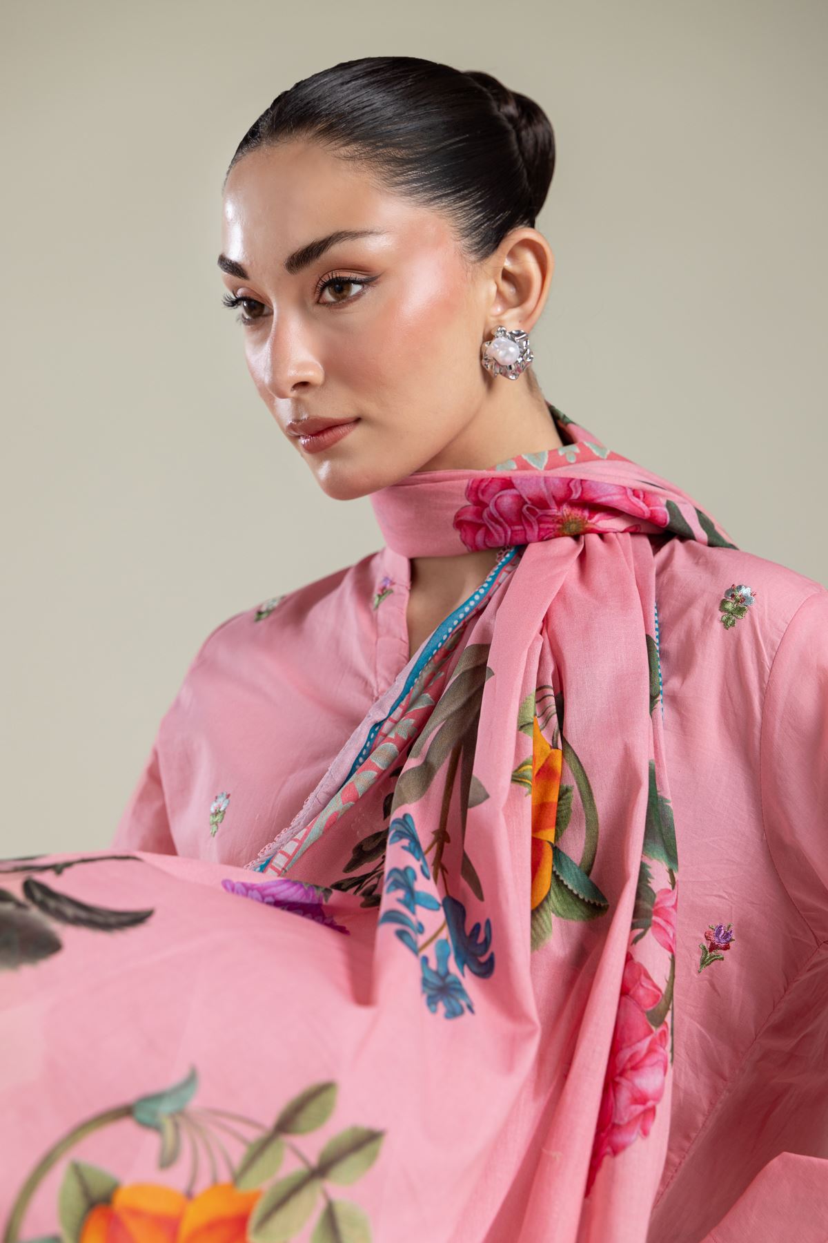 Embroidered Lawn Floral Lawn Dupatta - 25-09-10E4-04TB-VG